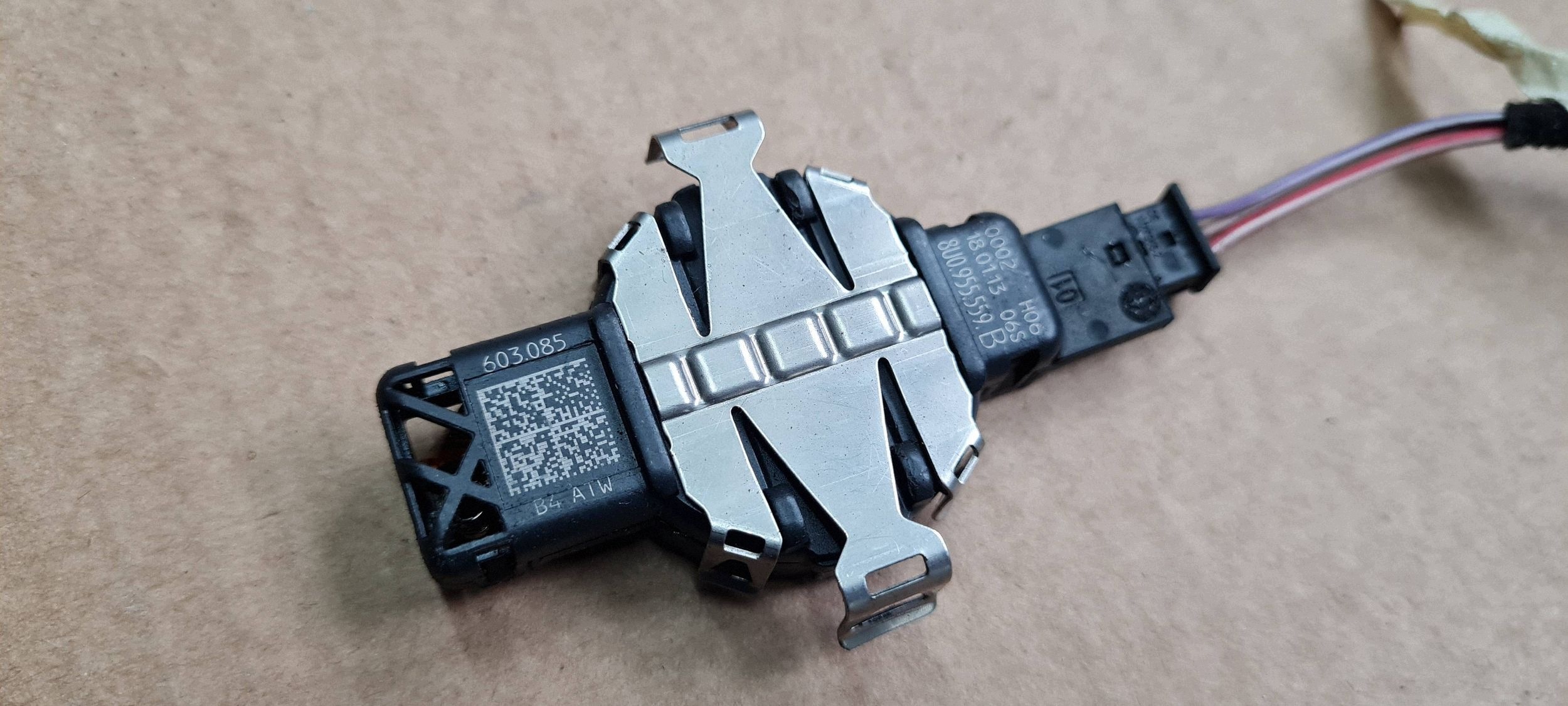 A5 8T LIFT Sensor SENSOR Regen 8U0955559B A6 C7 4G A7 4G A4 B8 Q5 8R