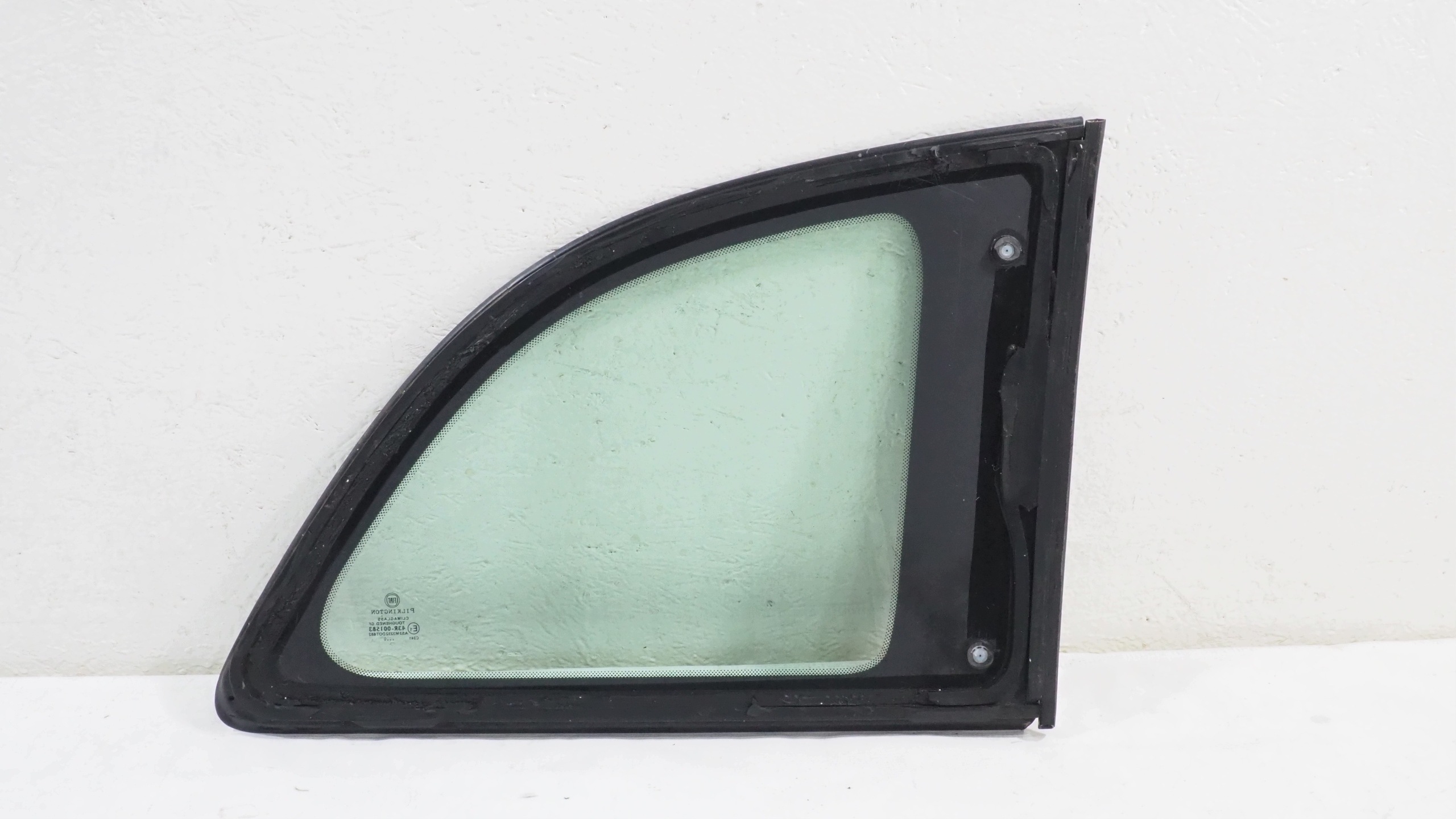 Fiat 500 window bodywork left rear part