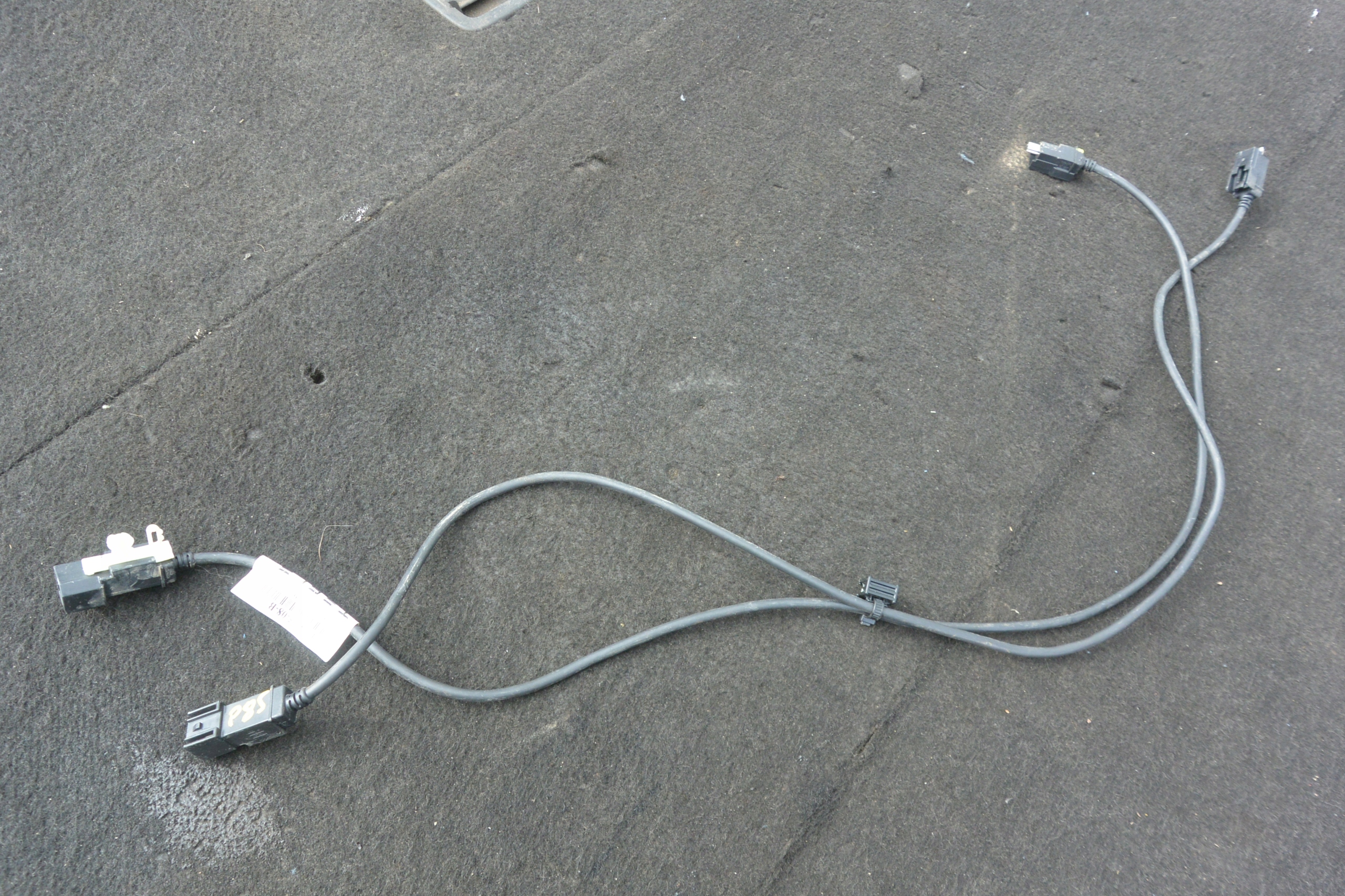 SCHLAUCH KABELBAUM USB MULTIMEDIA TESLA S 12-16 EU