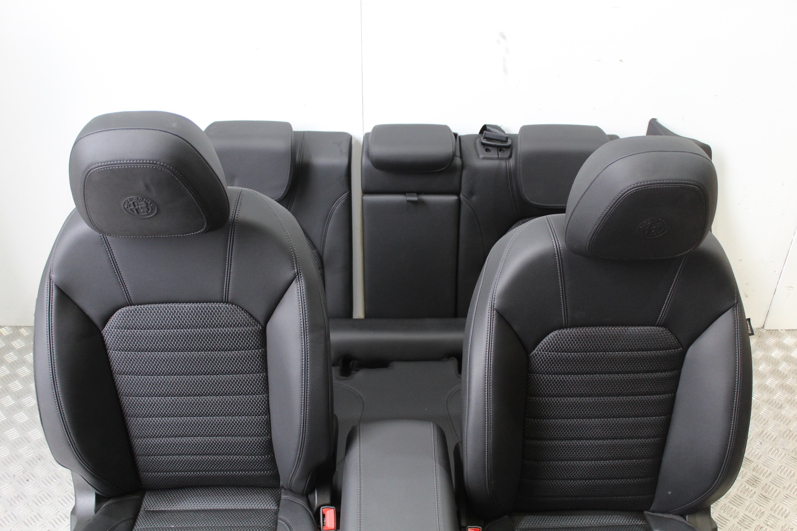 кресла кожзам Салон STELVIO