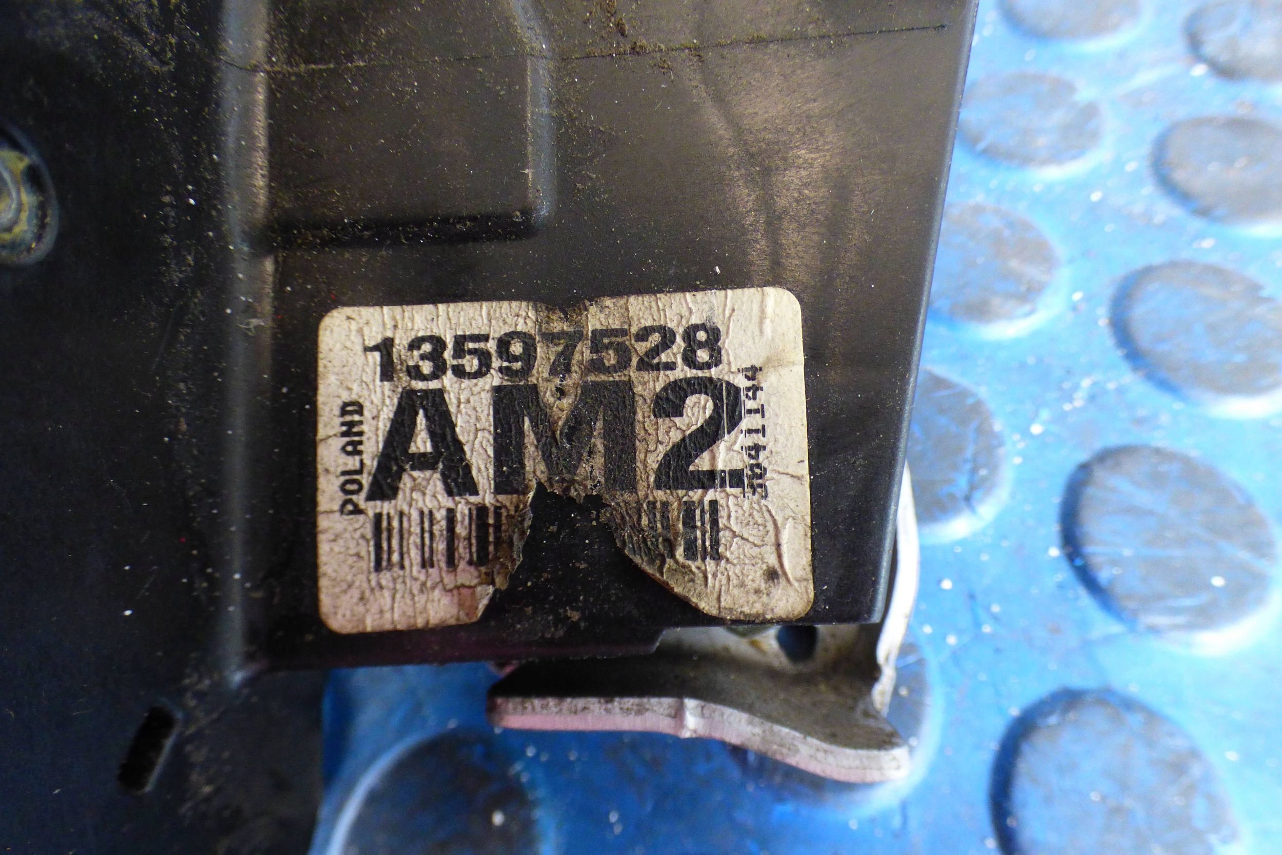 lock door left front 13597528 AM2 EUROPA Opel Astra K V