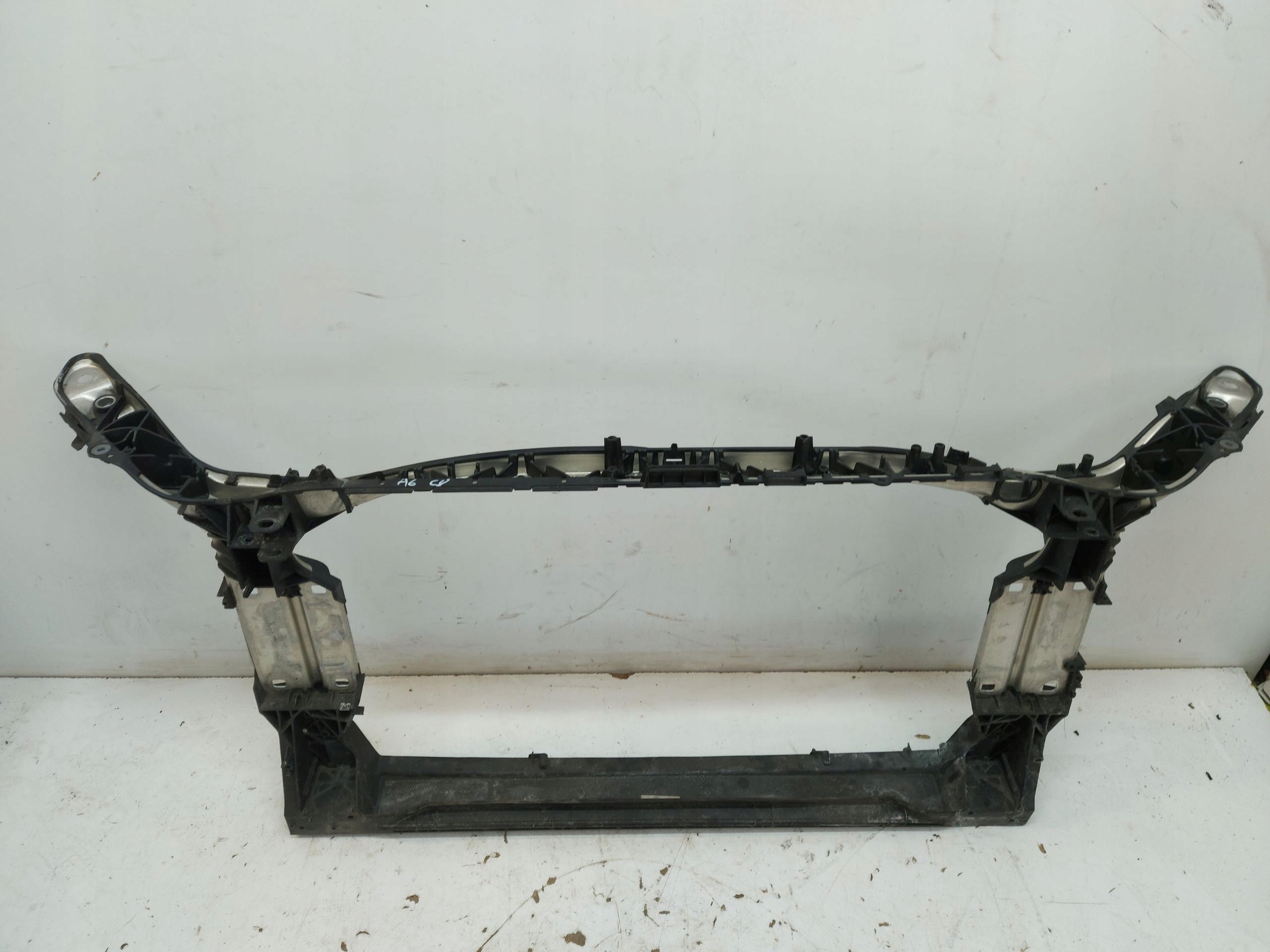 AUDI A6 C8 4K9 Allroad Kombi 3.0 TDI front body wall holder pillar