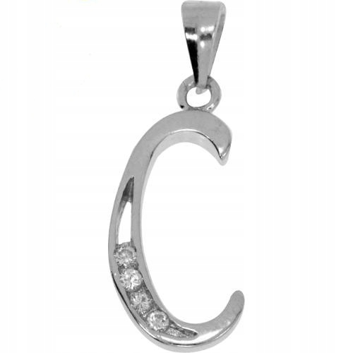 Stříbrný písmenkový přívěsek „C“.