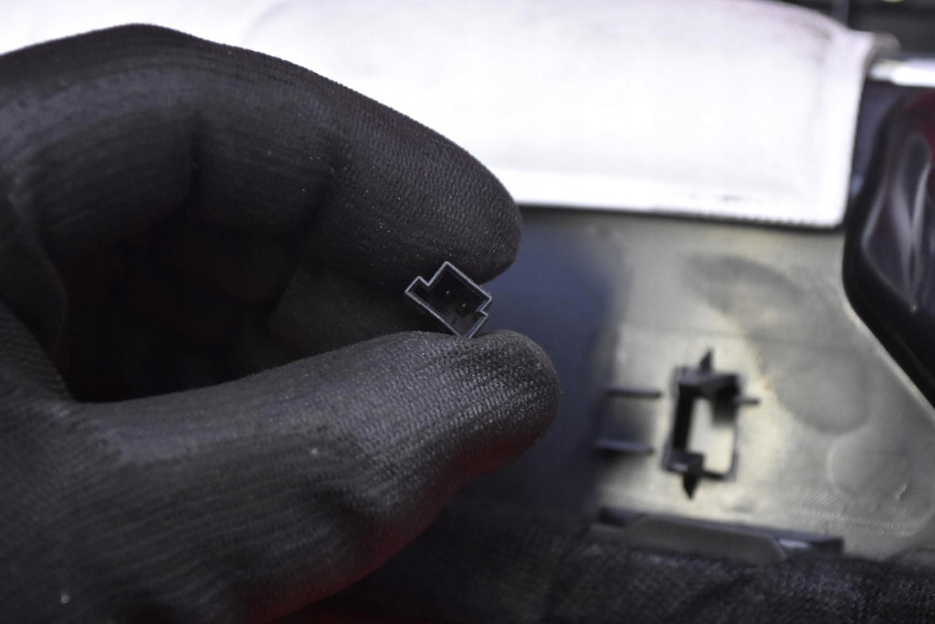 Handschuhfach des Beifahrers EU 1684227-00-C TESLA MODEL Y 20