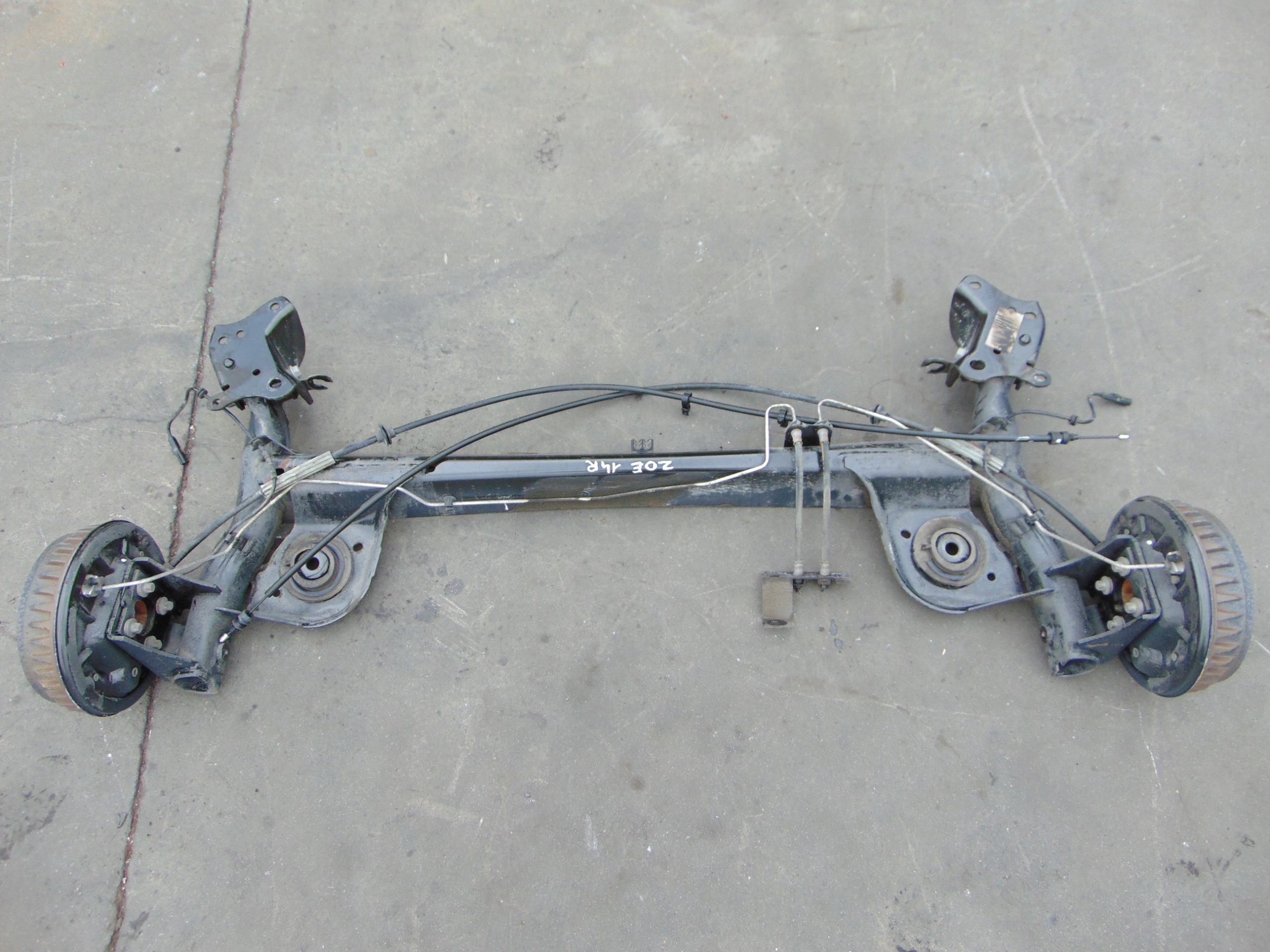 RENAULT ZOE 12- BELKA OŚ ZAWIESZENIA TYŁ TYLNA