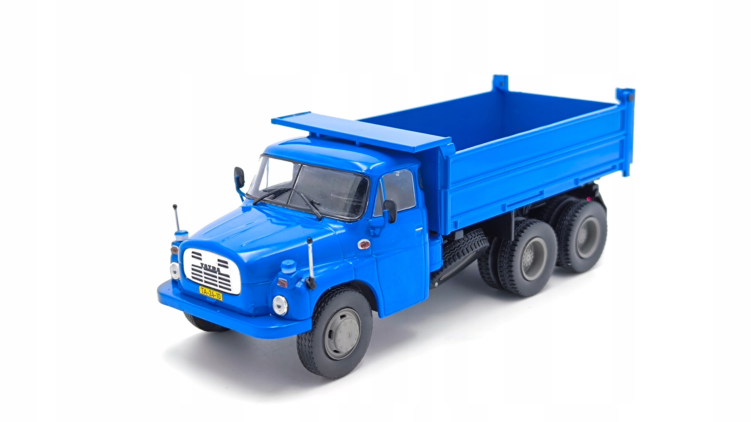 Tatra 148 Ikonické nákladní vozy č.6 1:43 DeAgostini