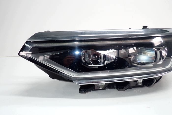 VW PASSAT B8 14-19 FULL LED IQ LIGHT reflektor left light left