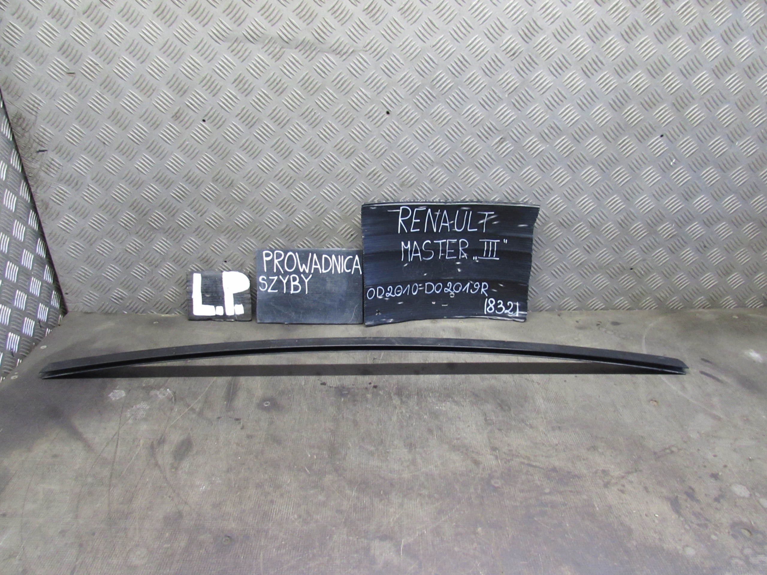 PROWADNICA SZYBY LEWY PRZÓD RENAULT MASTER 10-19r