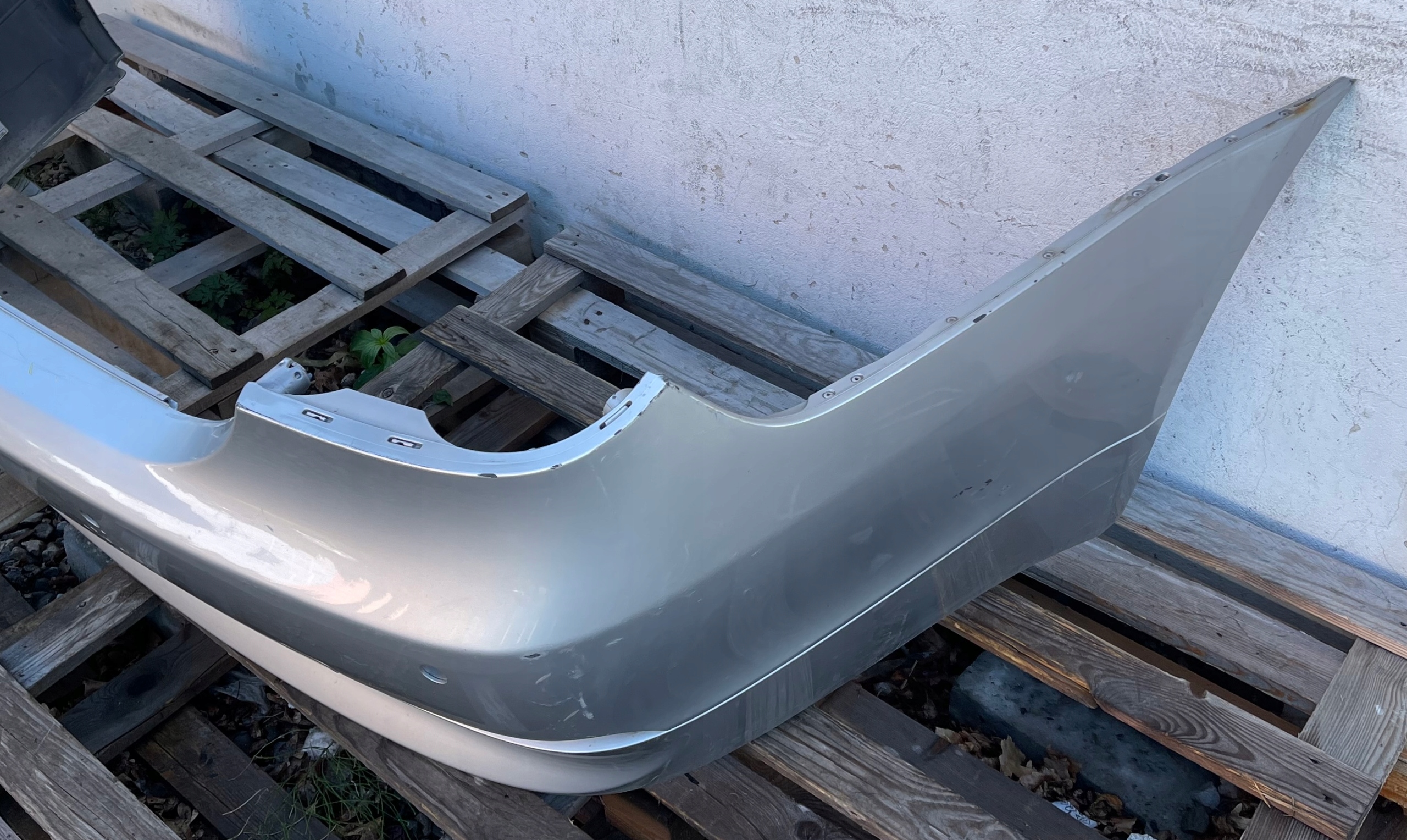 BMW 5 E60 sedan 2003 - bumper rear part rear PDC