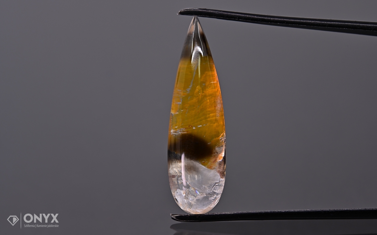 Křemen pintado kabošon slza 33x9,5 mm