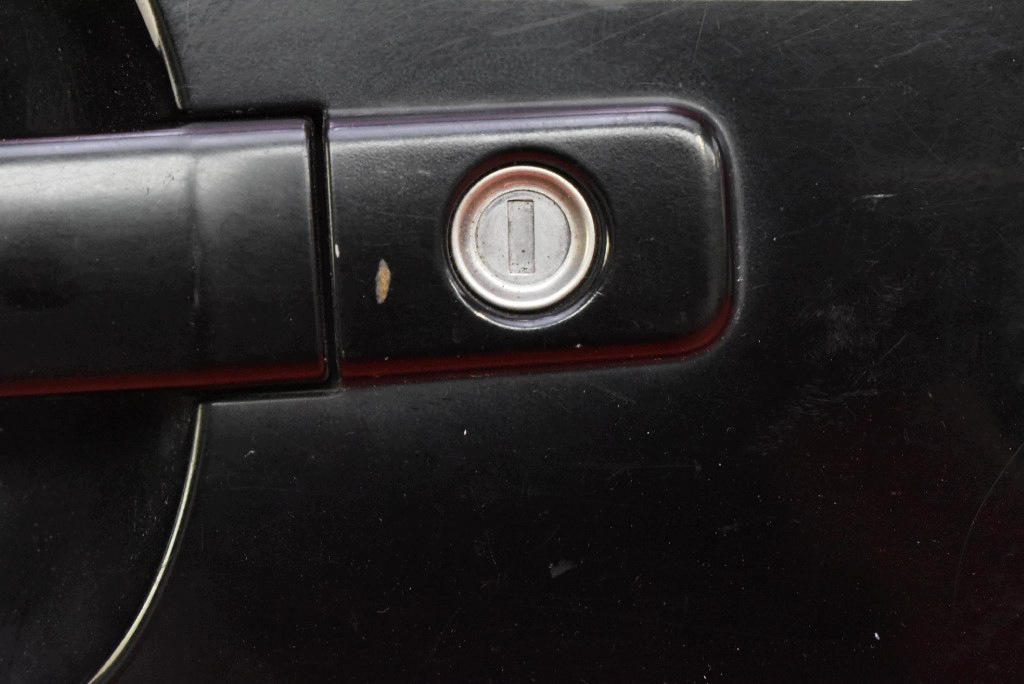handle left front front RB5 HYUNDAI H-1 2 II i800 VAN 07-20