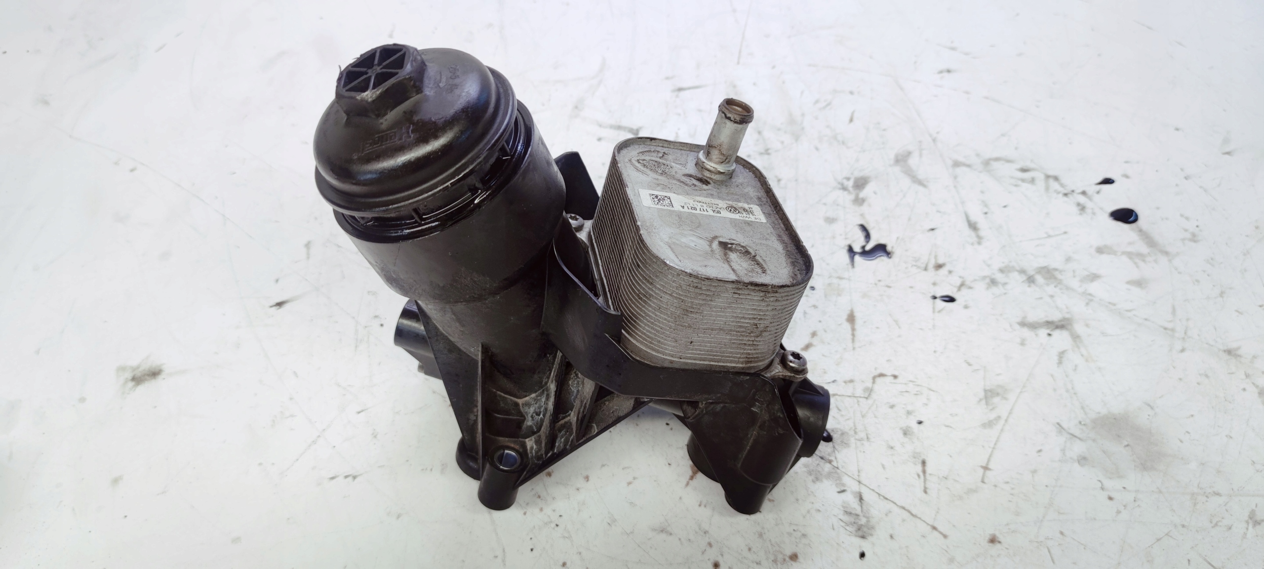 Gehäuse filter oil AUDI A6 C8 A7 05L115389G