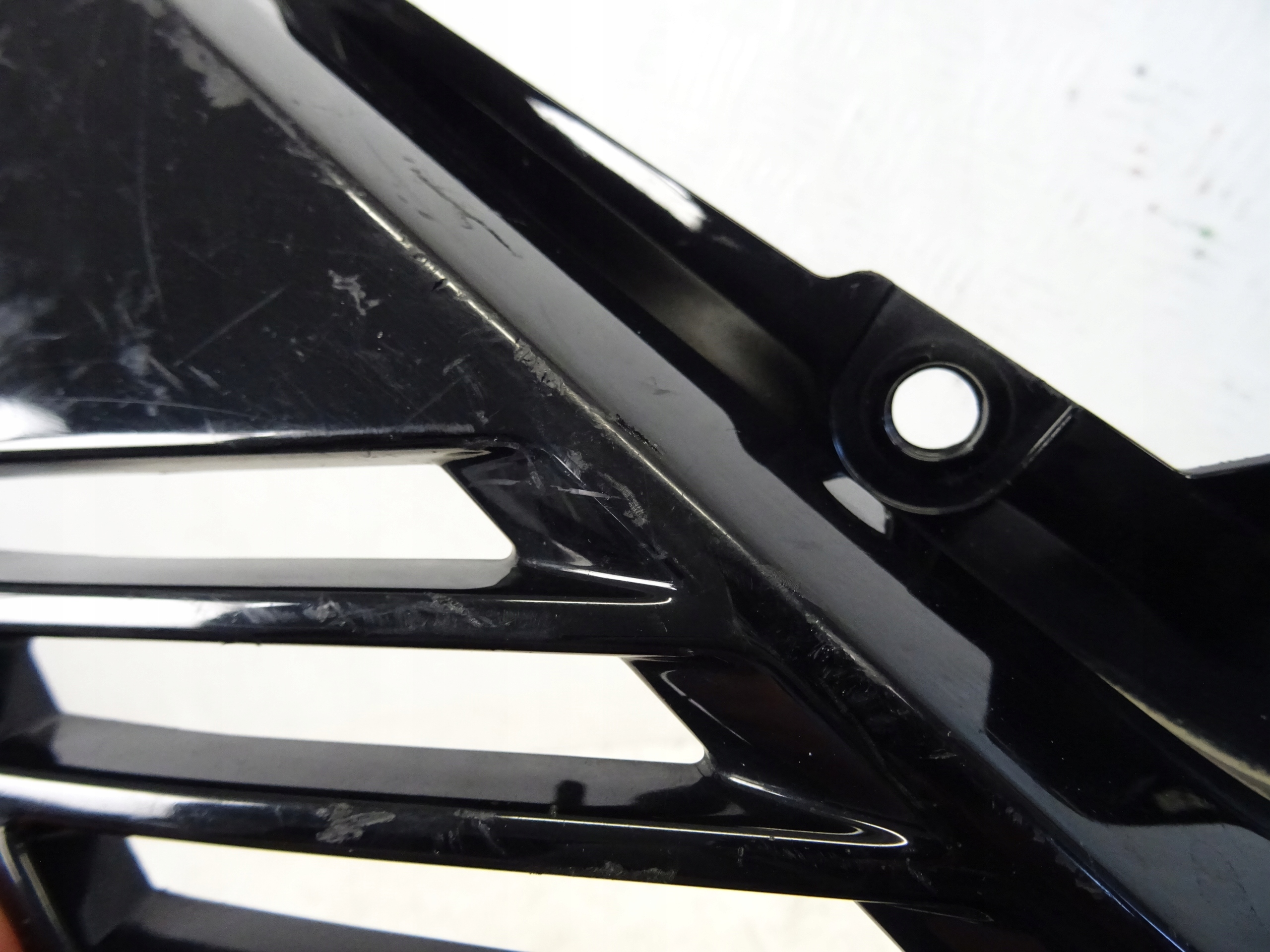 grille grid of a bumper front front NISSAN QASHQAI II LIFT 62070-HV00A