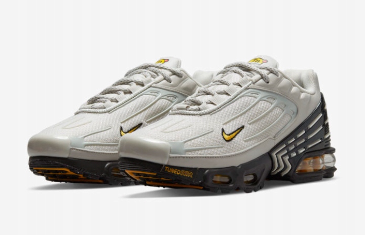 Nike Air Max Plus III (gs) DQ1105 001 r.38,5