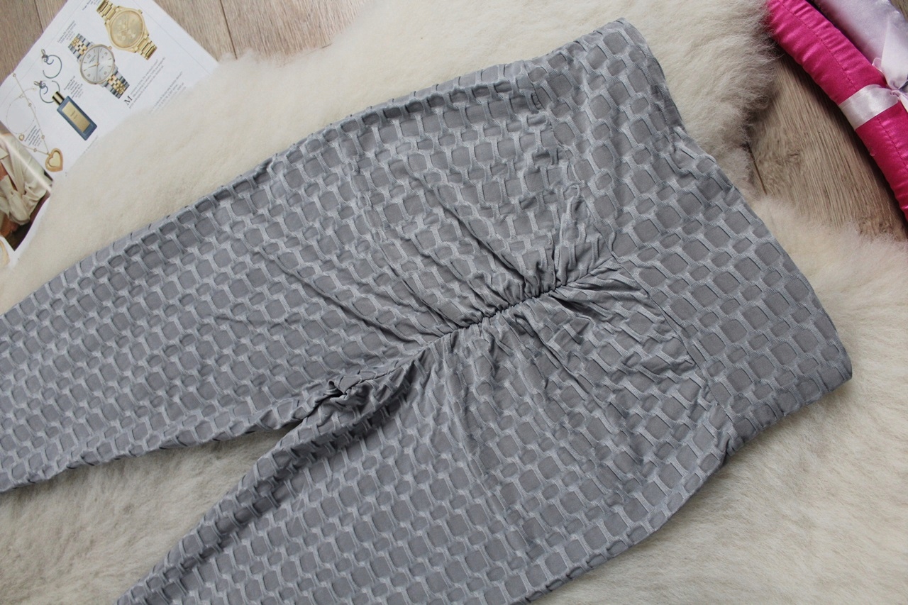 LEGGINSY SPORTOWE DAMSKIE MODELUJĄCE POŚLADKI XS Rozmiar XS