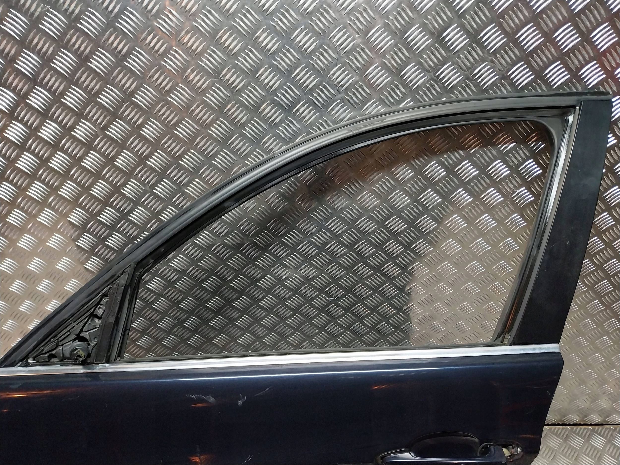 door front left BMW 3 E90 E91 04- does not have mouldings CHROMOWEJ WIDOCZNEJ for ZDJ