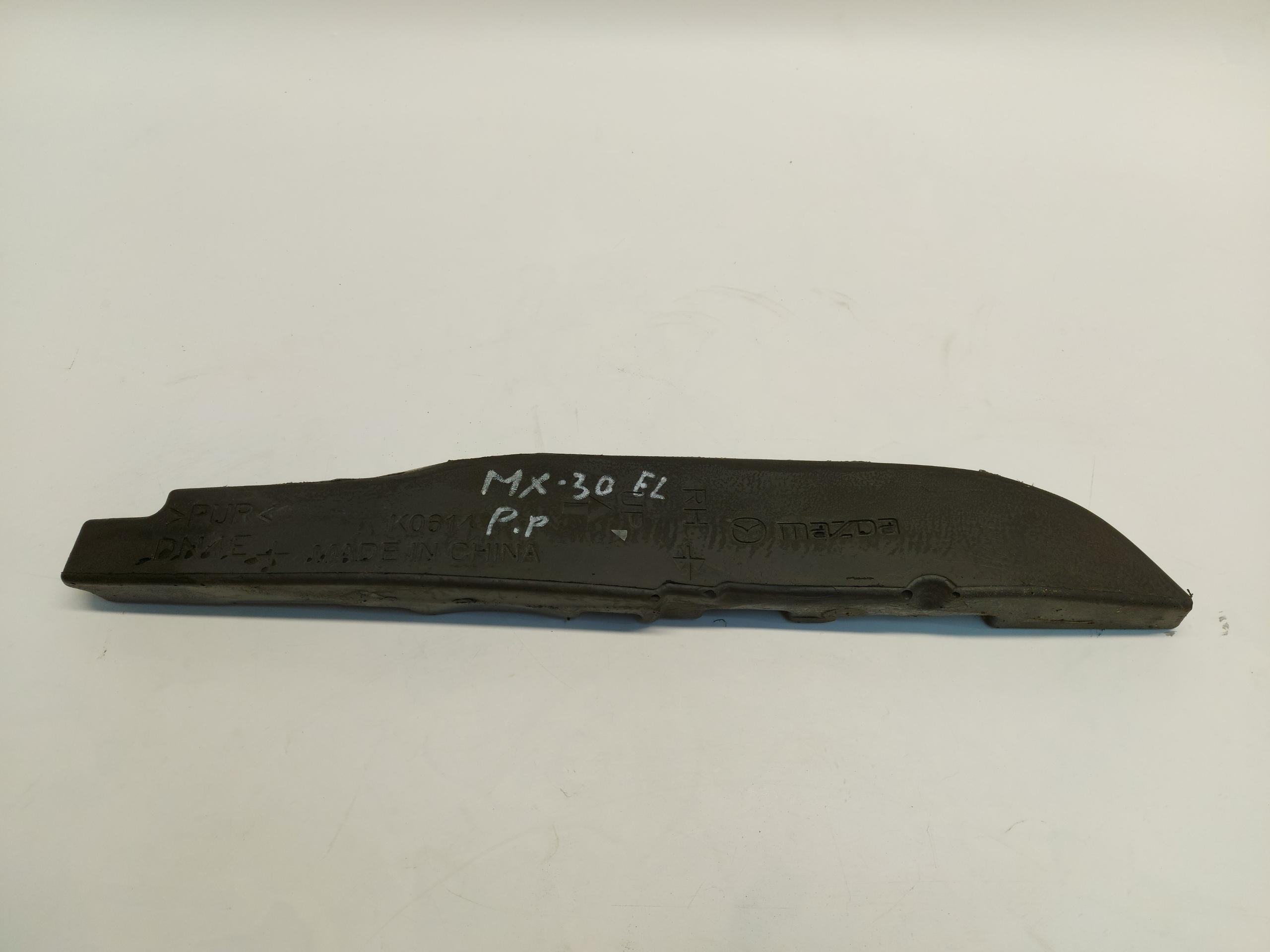 Mazda MX-30 EL fedél hangszigetelő sárvédöt jobb eleje dn4e-k0614