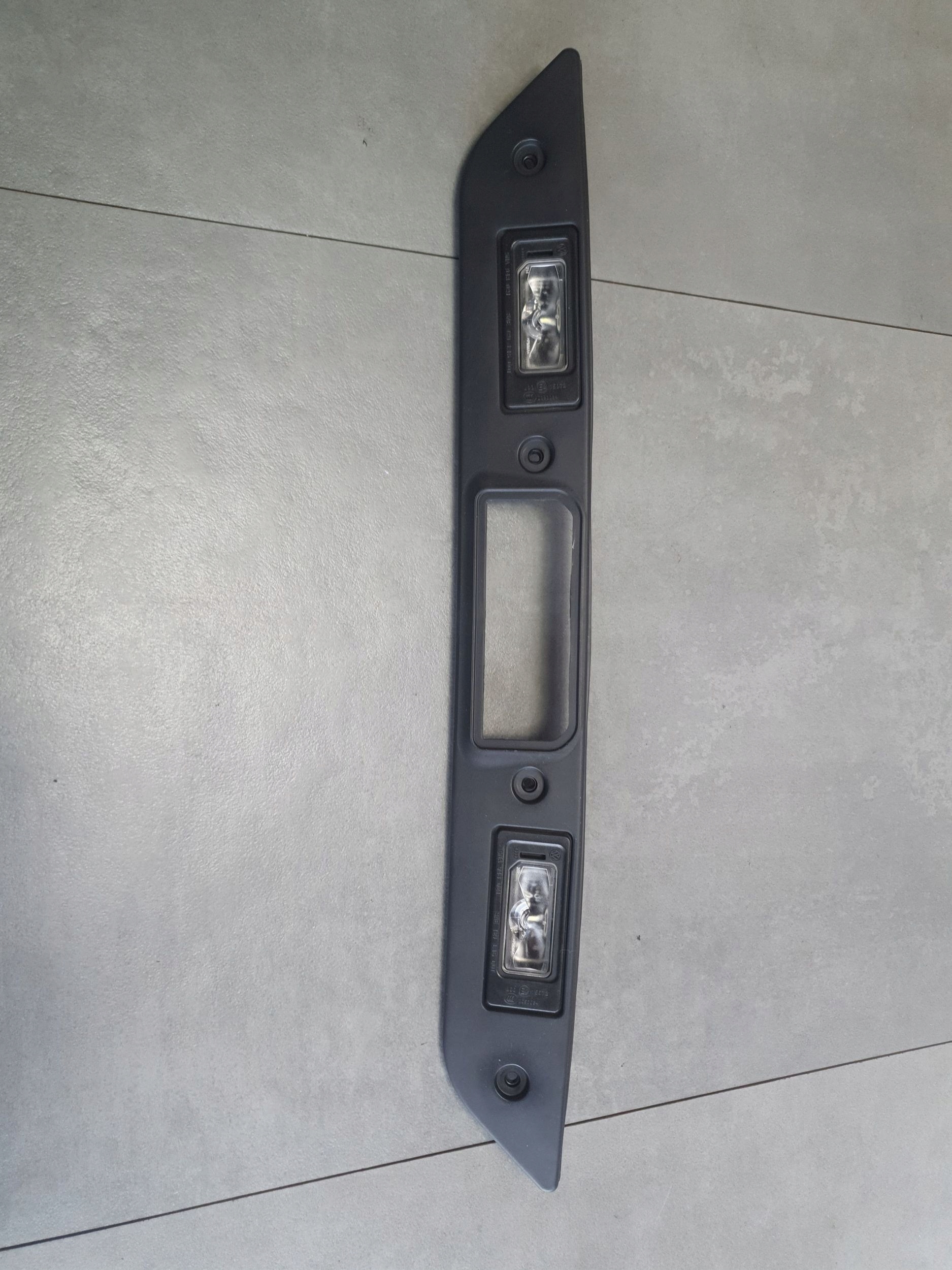 Cupra Formentor moulding lighting signs 5FF827335B