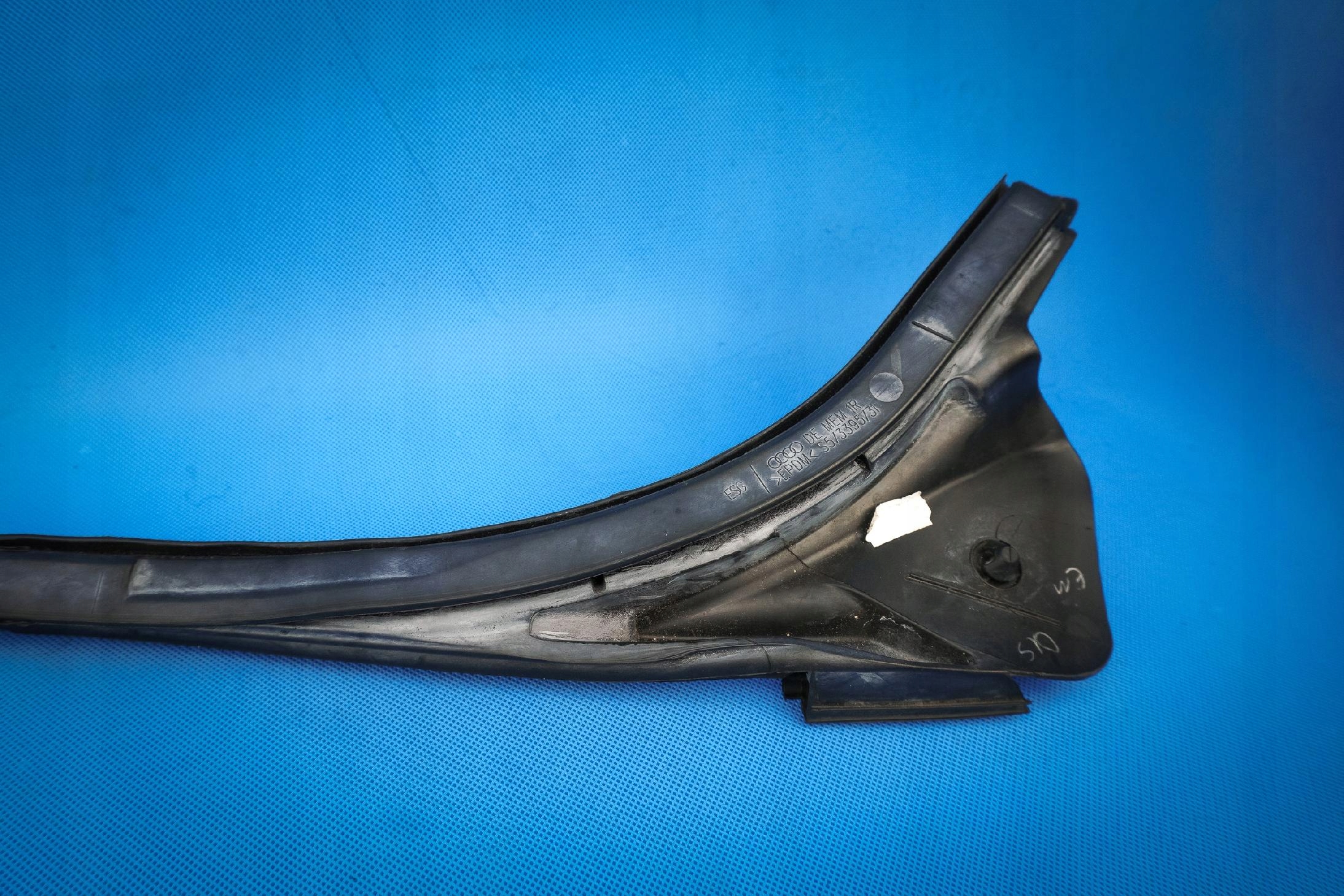 gasket upper door front Audi A7 S7 4G8845354H