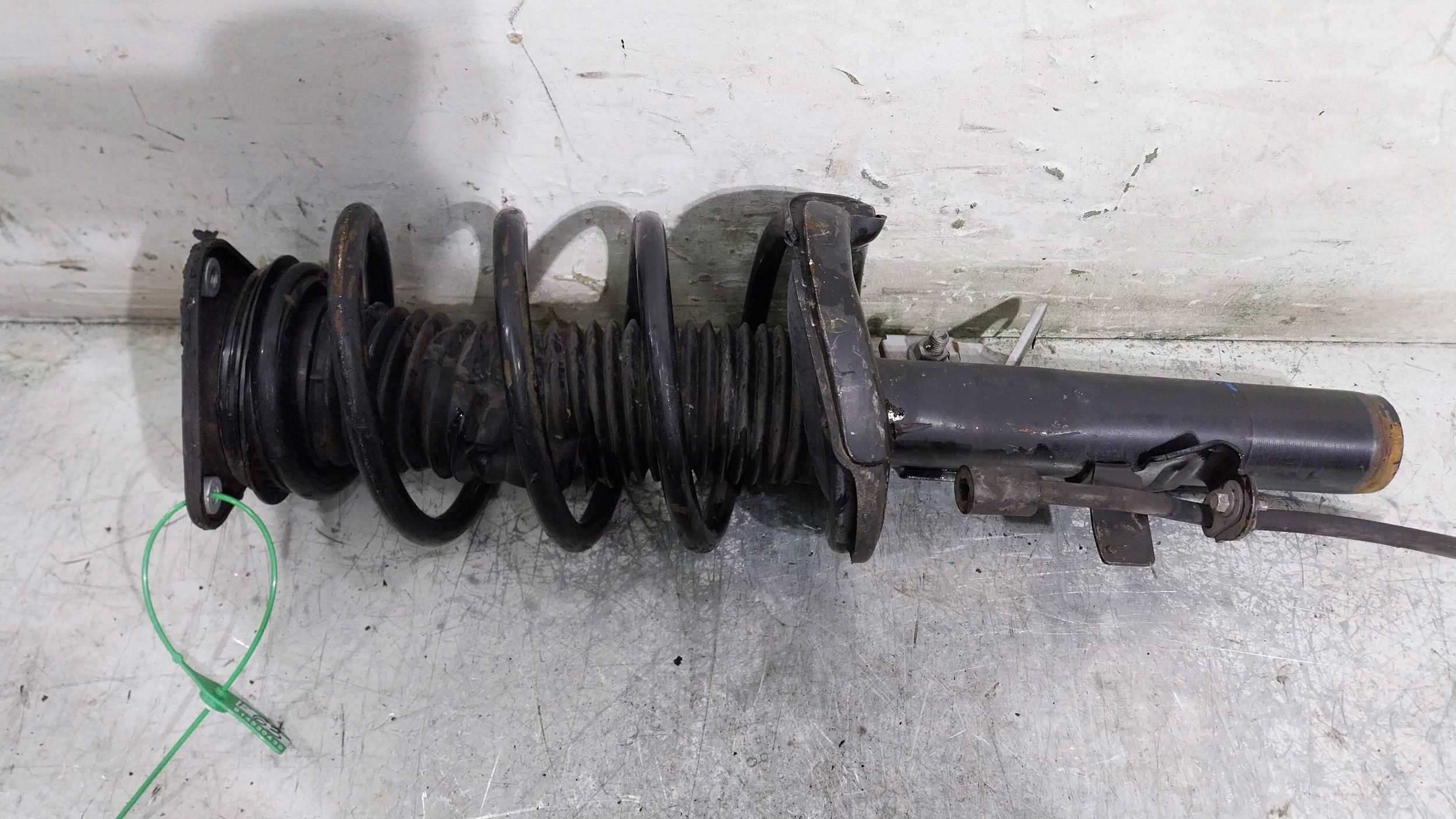 shock absorber left front AV61-18K001-ABE FORD C-MAX MK2 GRAND FOCUS MK3