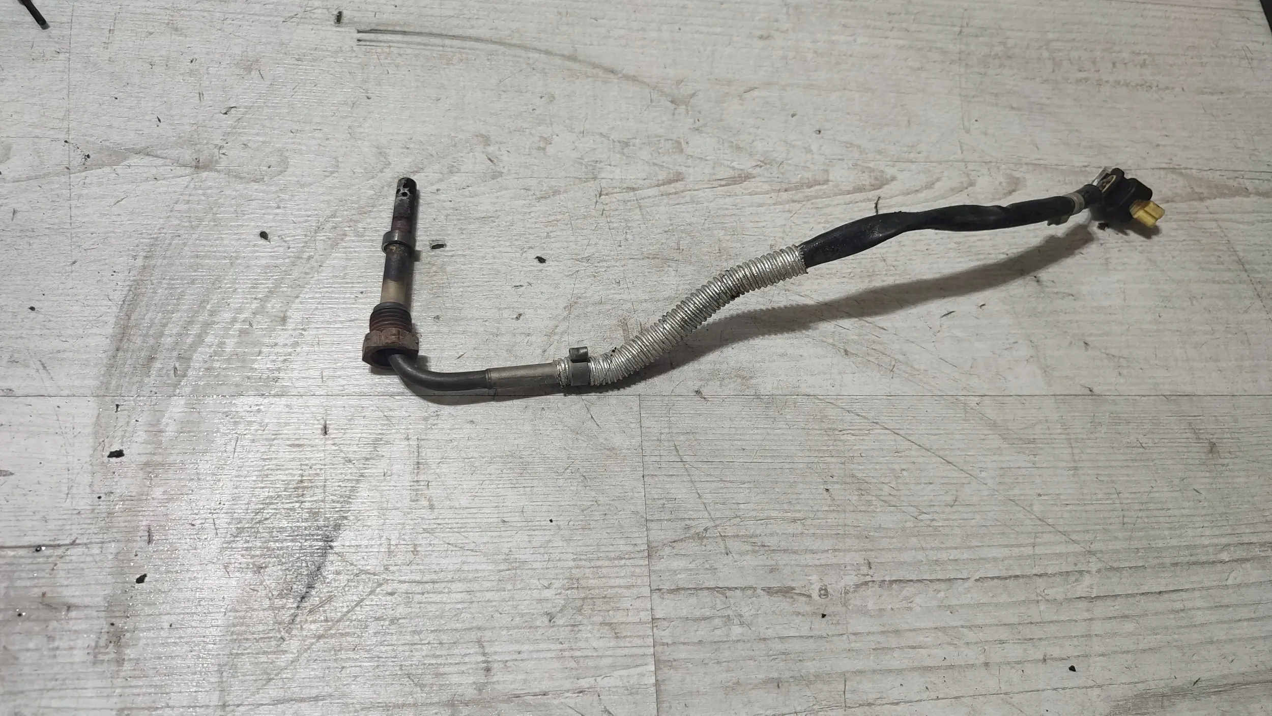 Mercedes-Benz CLA W117 14r. 2.2cdi Sensor temperatury Gase