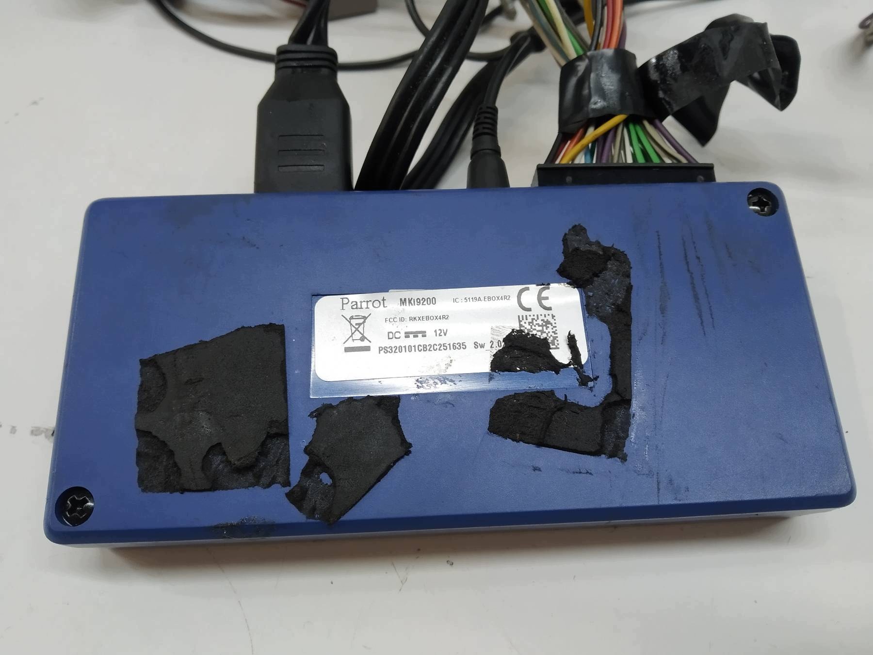 modul satz GLOSNOMOWIACY PARROT MK19200 Ford Focus Mk3 (2010-2019)