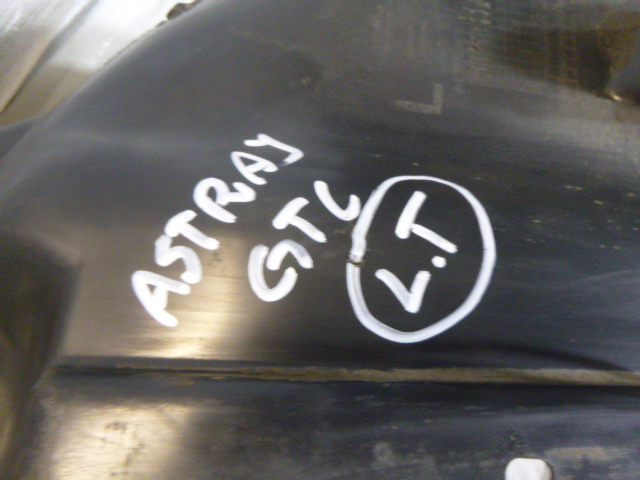 opel Astra J GTC подкрылки левый Задний