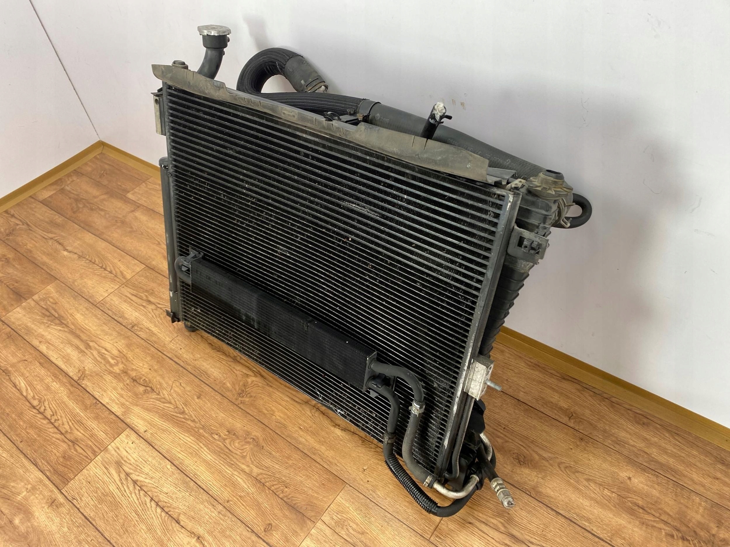 Komplet chladiče ventilátor Dodge Durango 2014+ USA