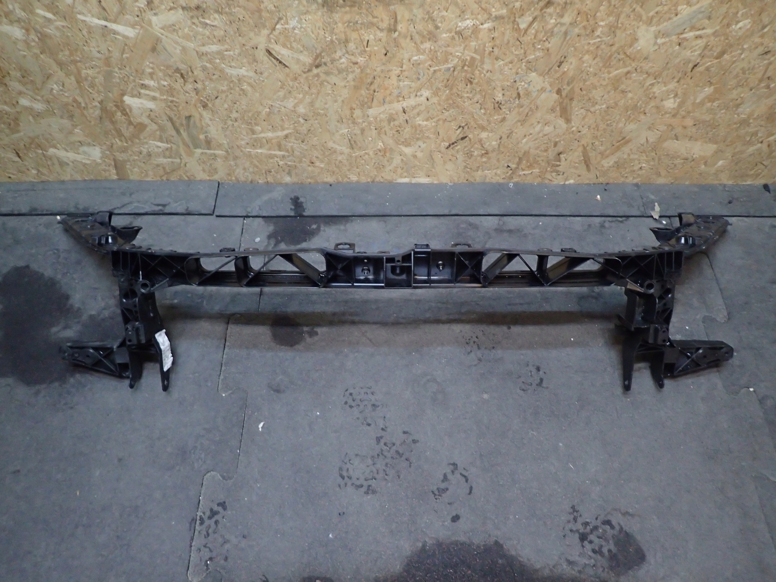 PAS PRZEDNI MERCEDES A KLASA W177 B KLASA W247