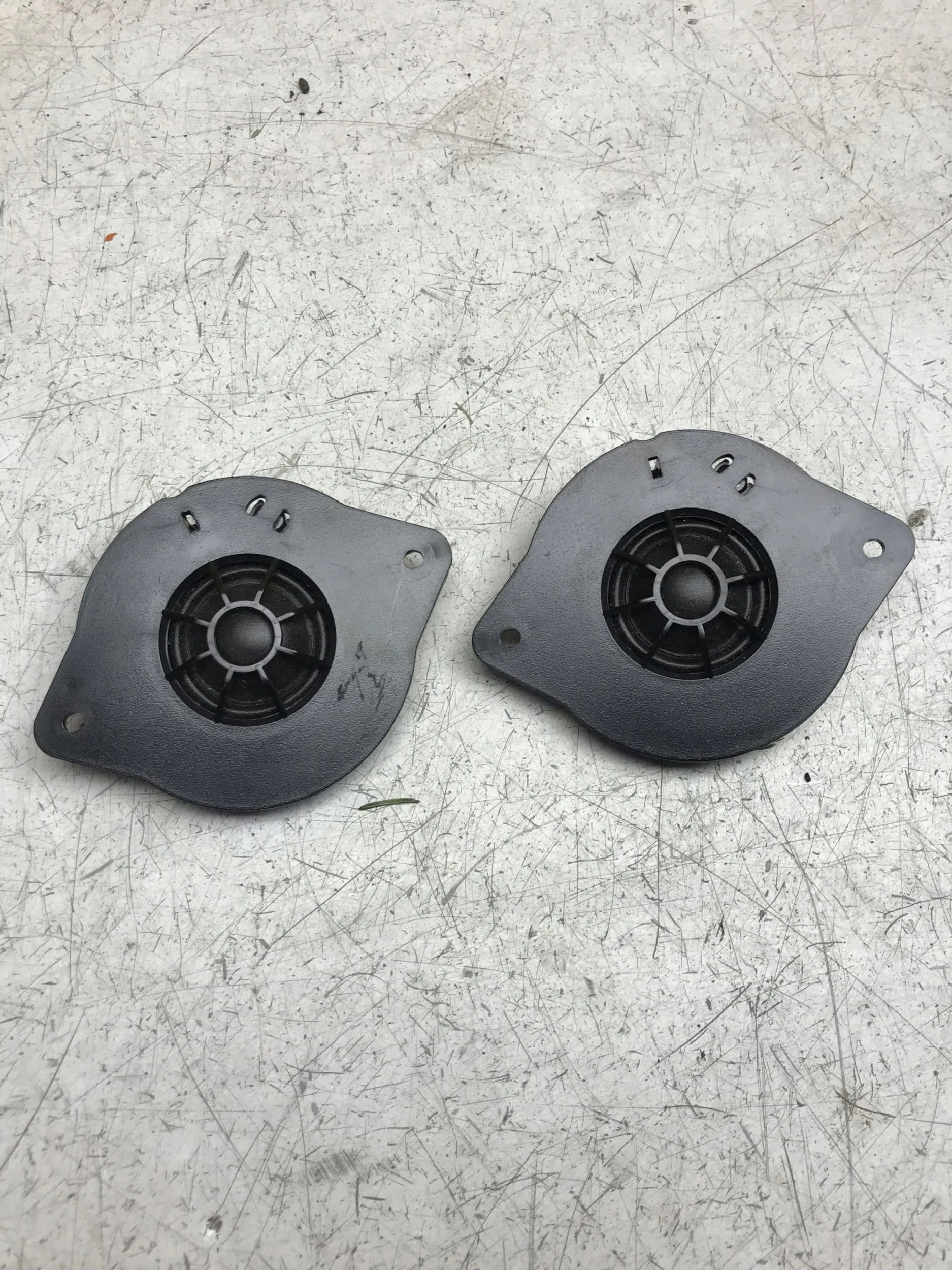 speaker consoles left right AUDI Q5 8R0035399