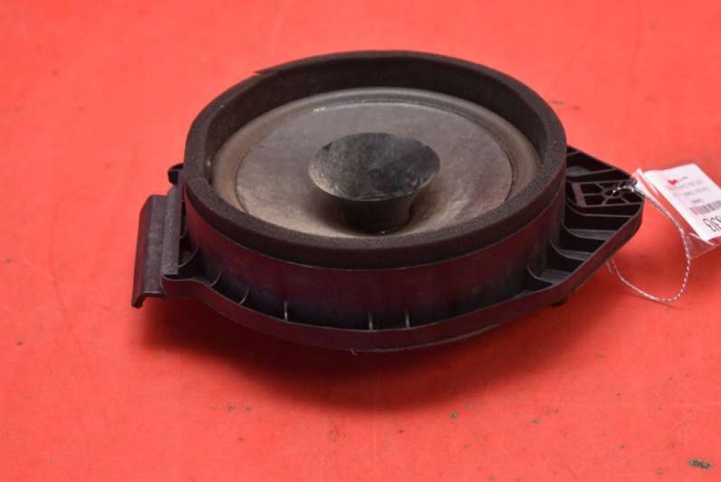 speaker left rear part 22759401 CHEVROLET ORLANDO 10-18
