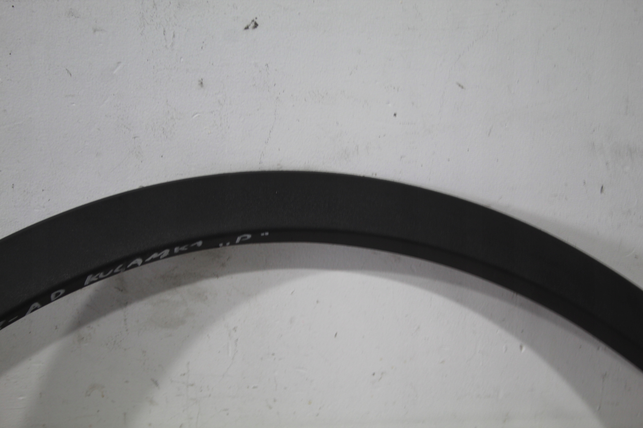 COUVERTURE AILE DROITE AVANT FORD KUGA MK1 8V41-516D238-AD