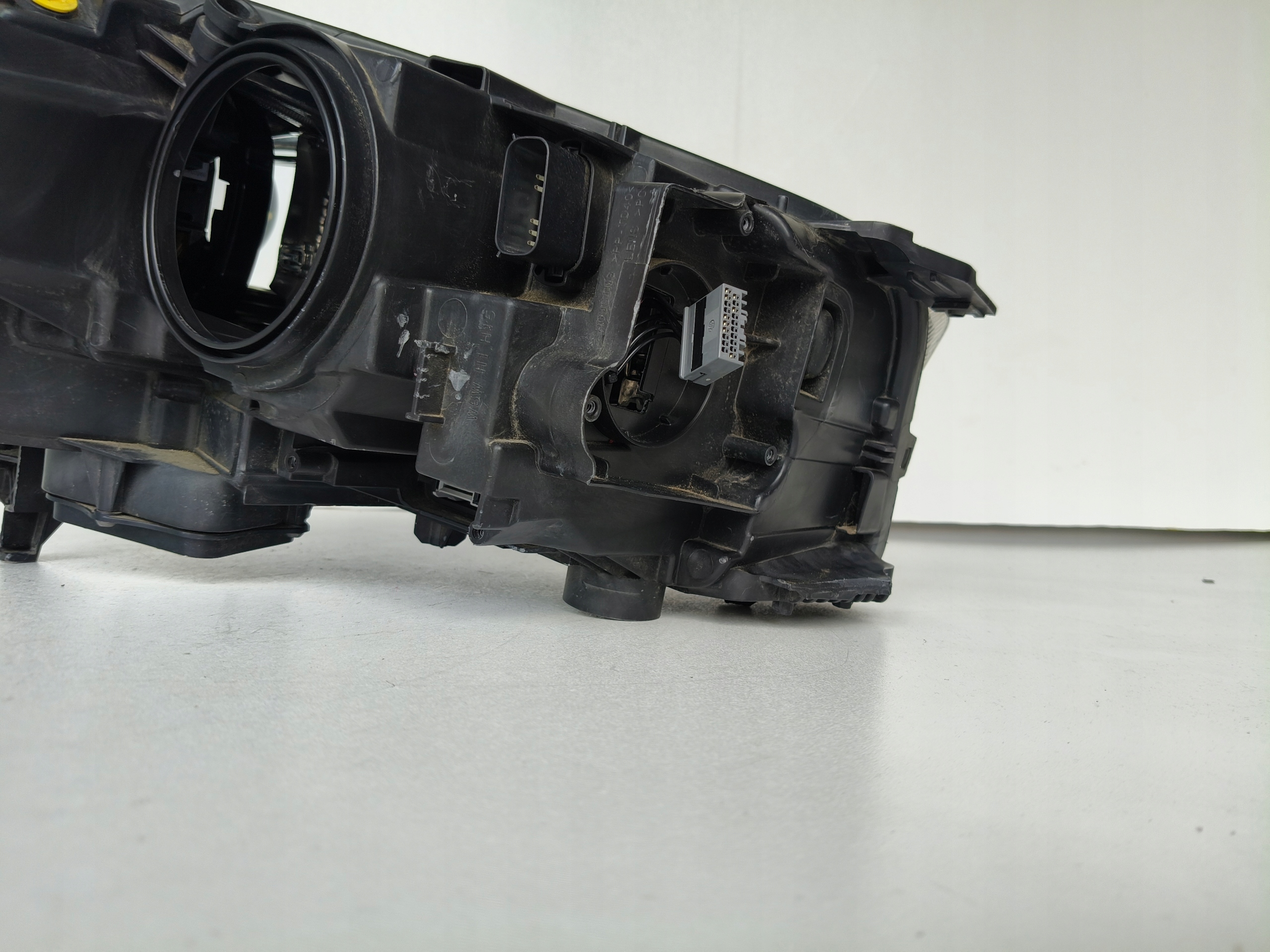 light left REFLEKTOR FORD KUGA MK2 16- LIFT XENON LED positioning CIEMNY