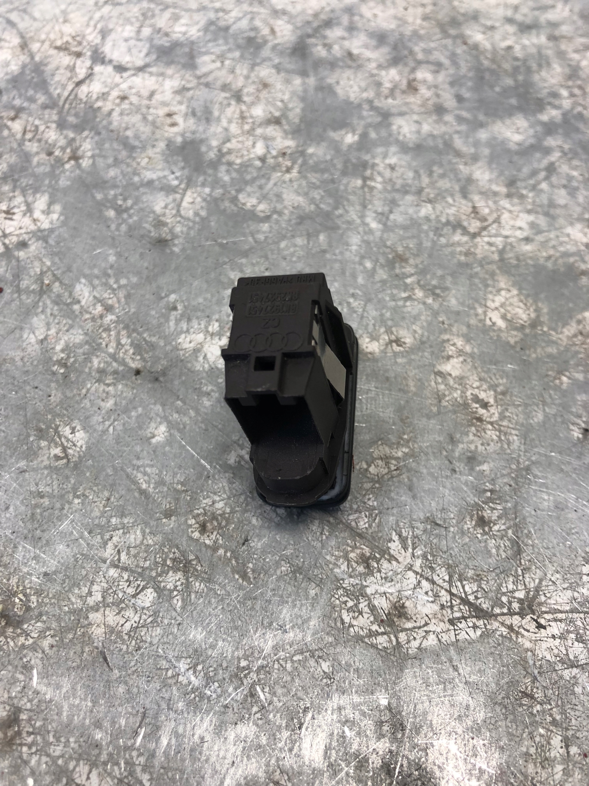 button ASYSTENTA changes supports RUCHU AUDI Q5