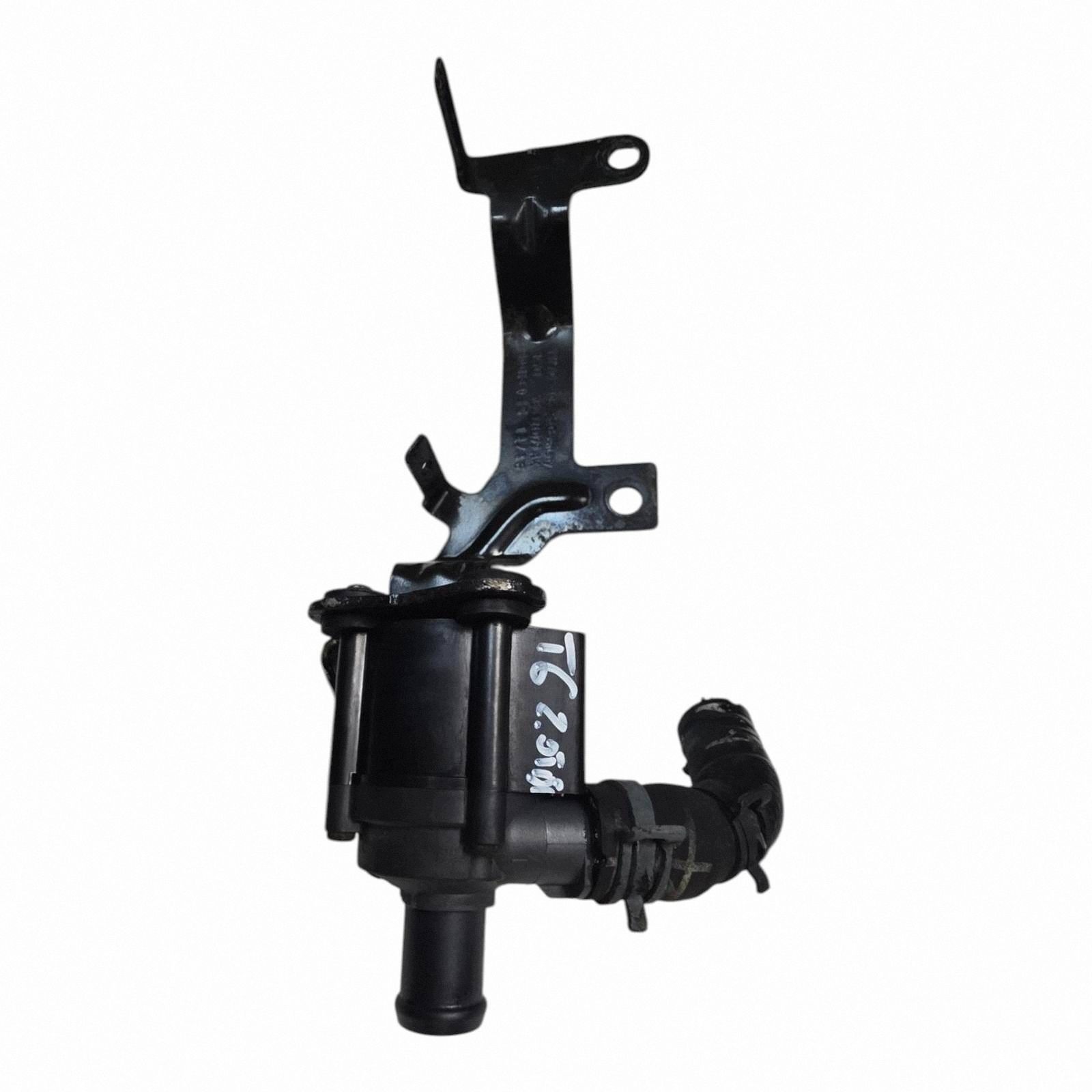 pump water pump VW TRANSPORTER T6 T6.1 MULTIVAN 2.0 TDI OE 5Q0965561B