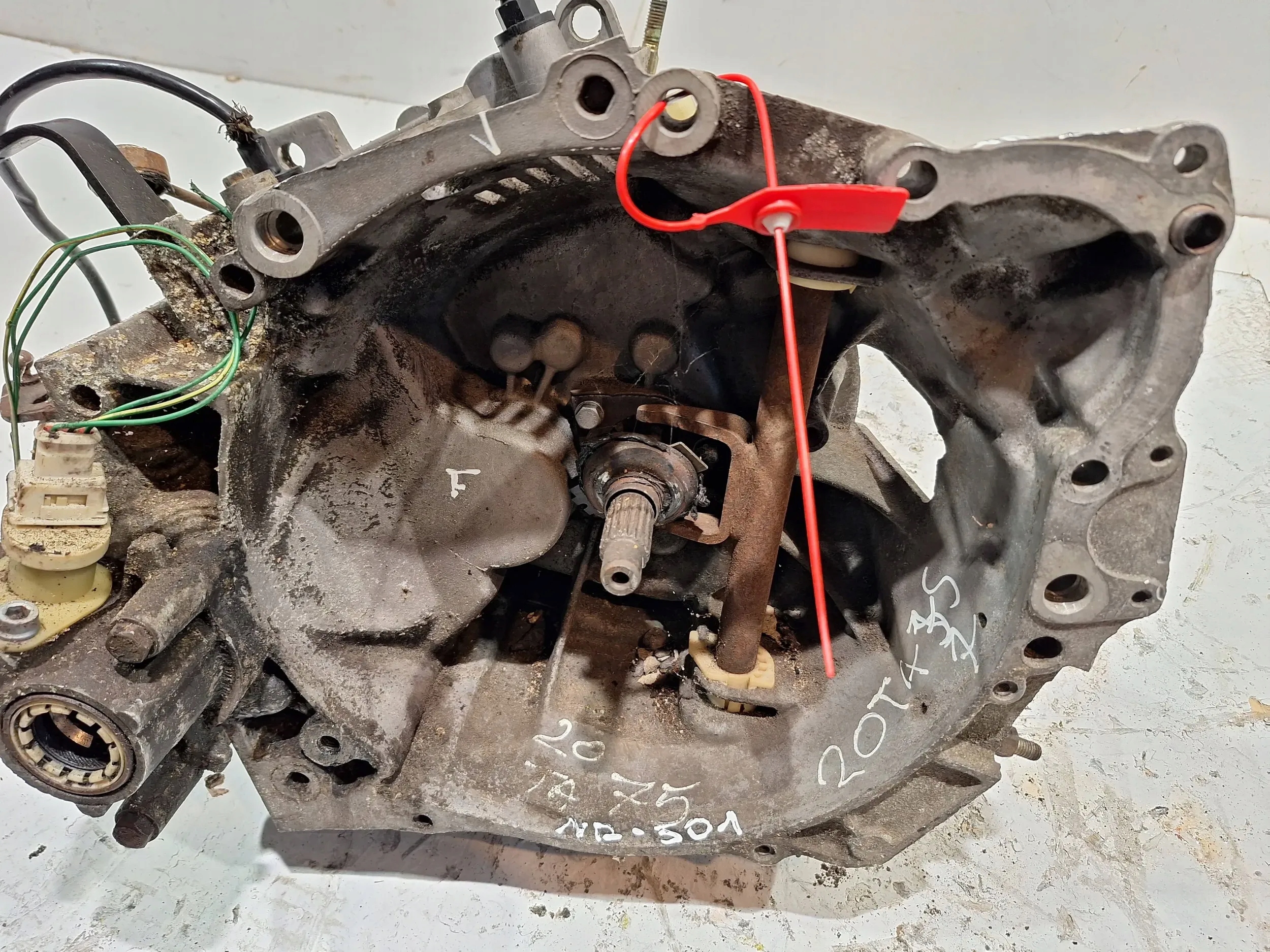 Getriebe 20TA75 Peugeot Partner 1.9 D 96