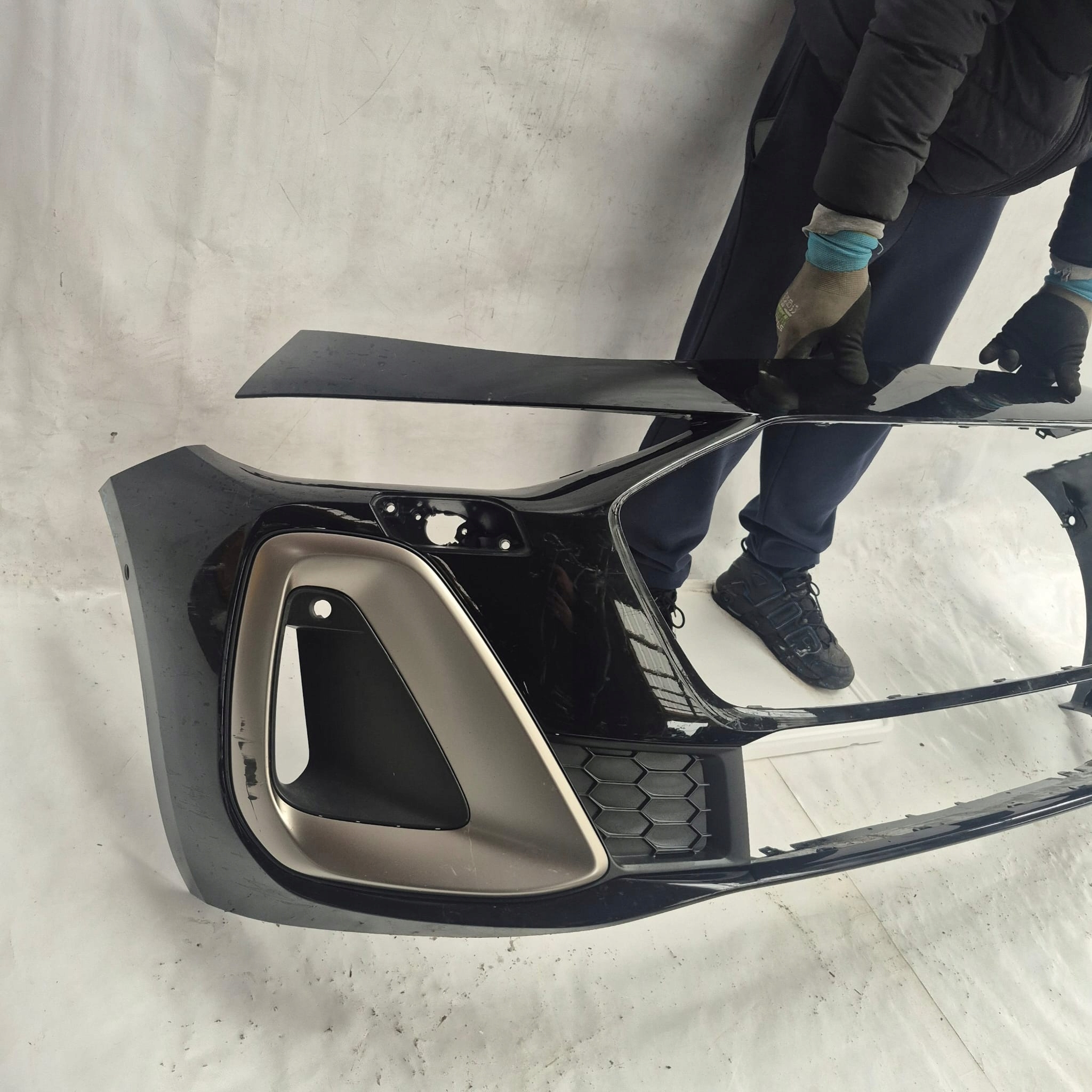 AUDI A5 B10 8B3 S-LINE 25- bumper front front PDC SPR 8B3807437A