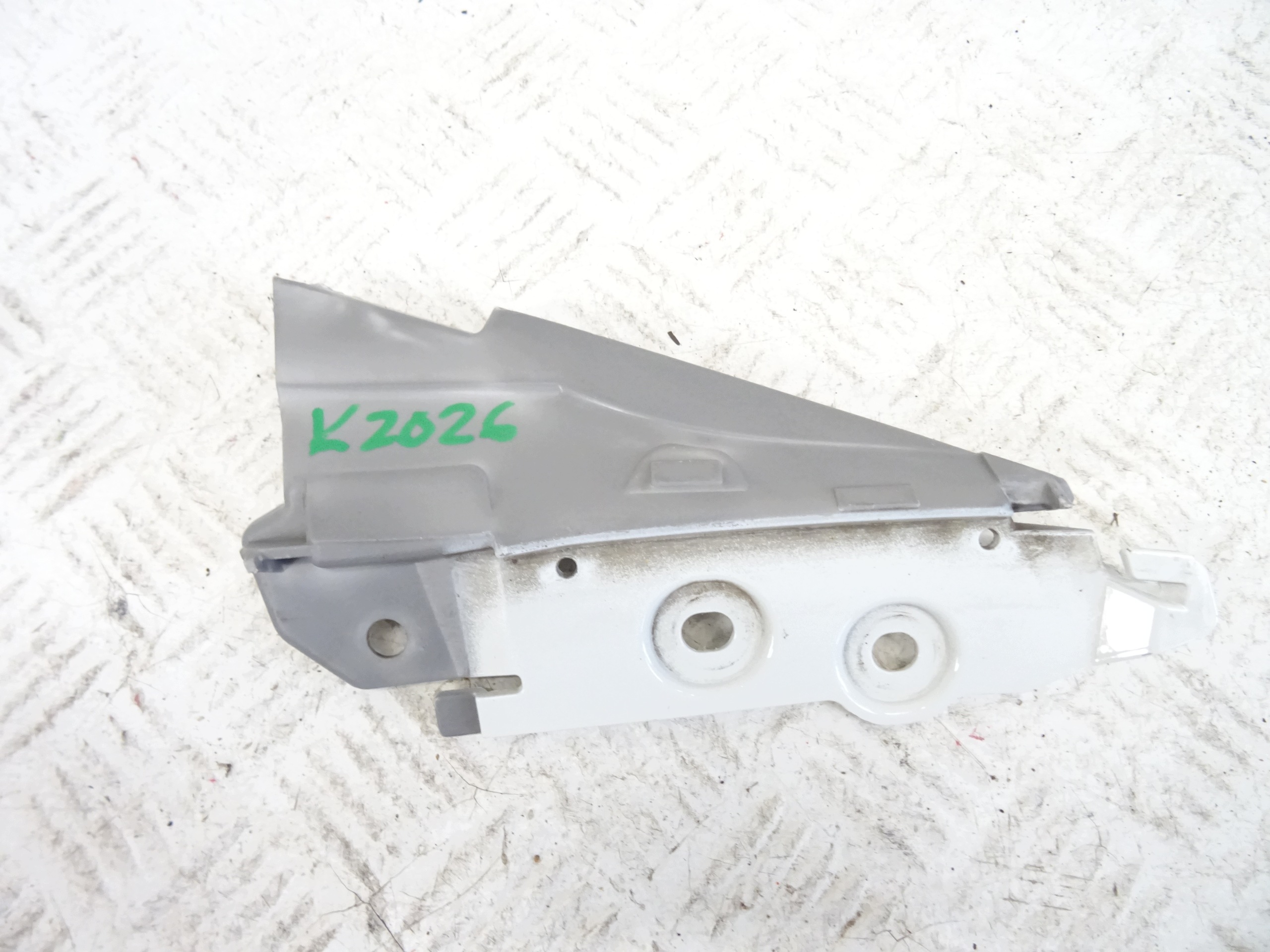 bumper bracket right front TOYOTA AYGO II 52537-0H020