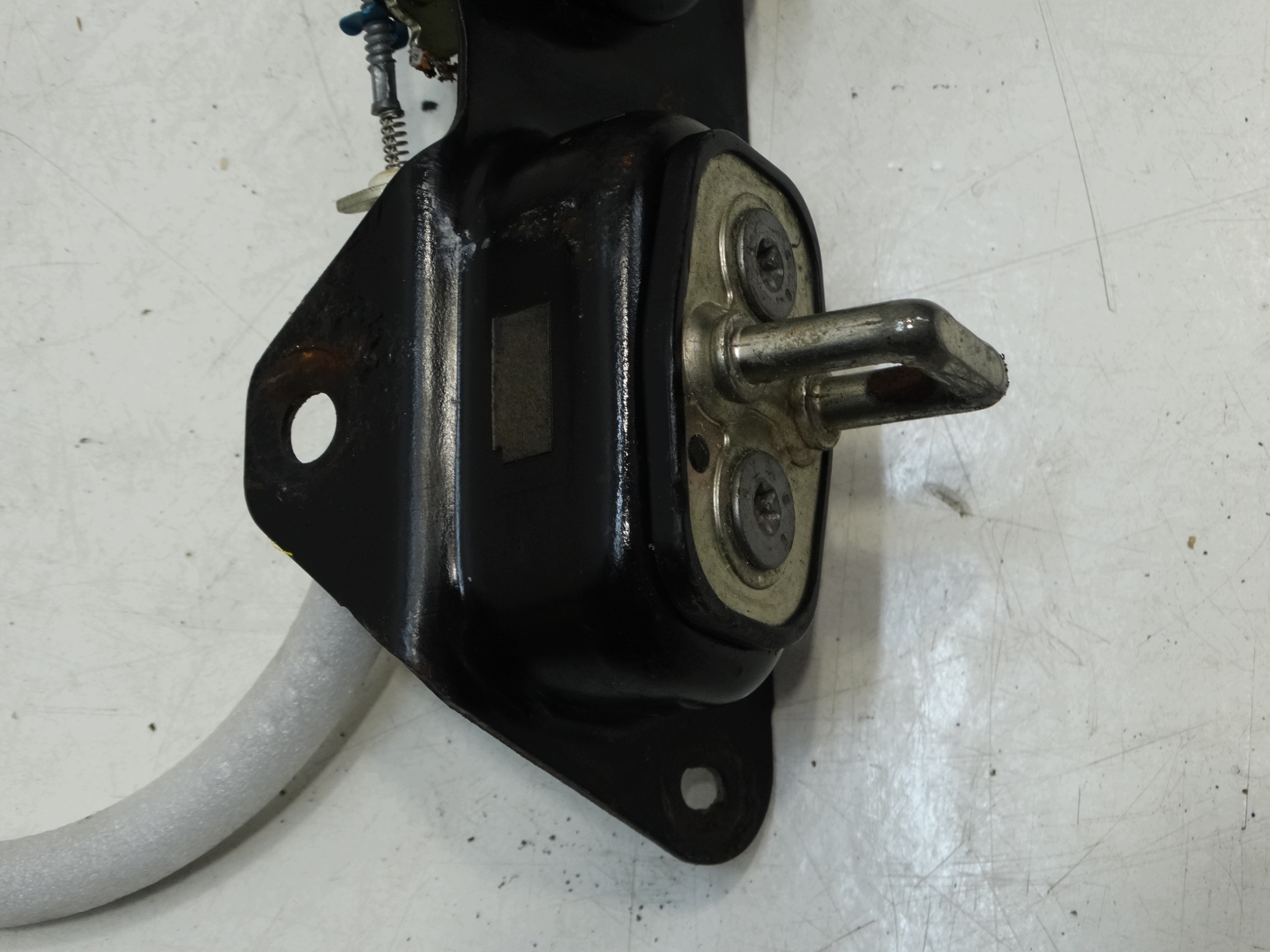 lock door right rear part PEUGEOT PARTNER II 2008-2018R.