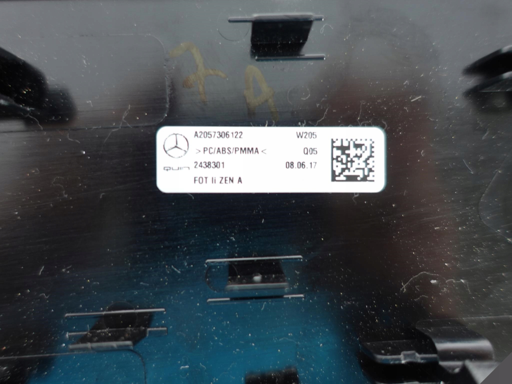 MERCEDES W205 GLC 253 moulding DEKOR PANEL left rear part