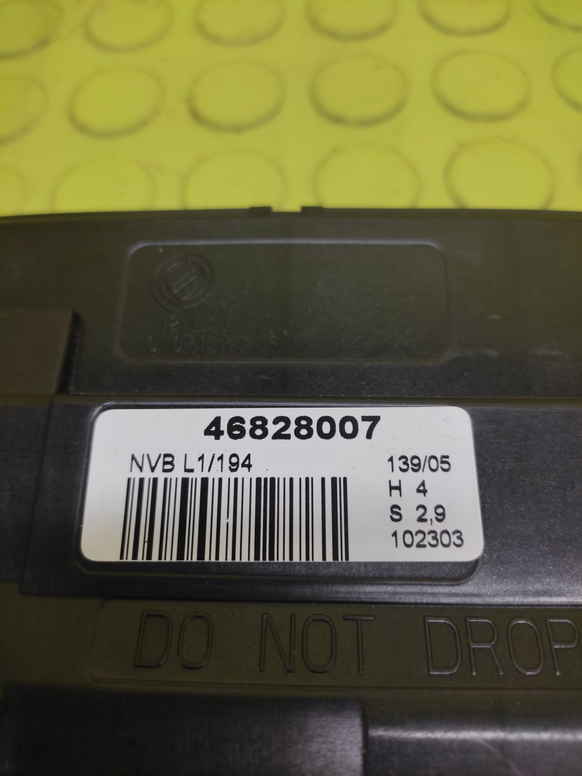 FIAT CROMA Unité commande confort 46828007