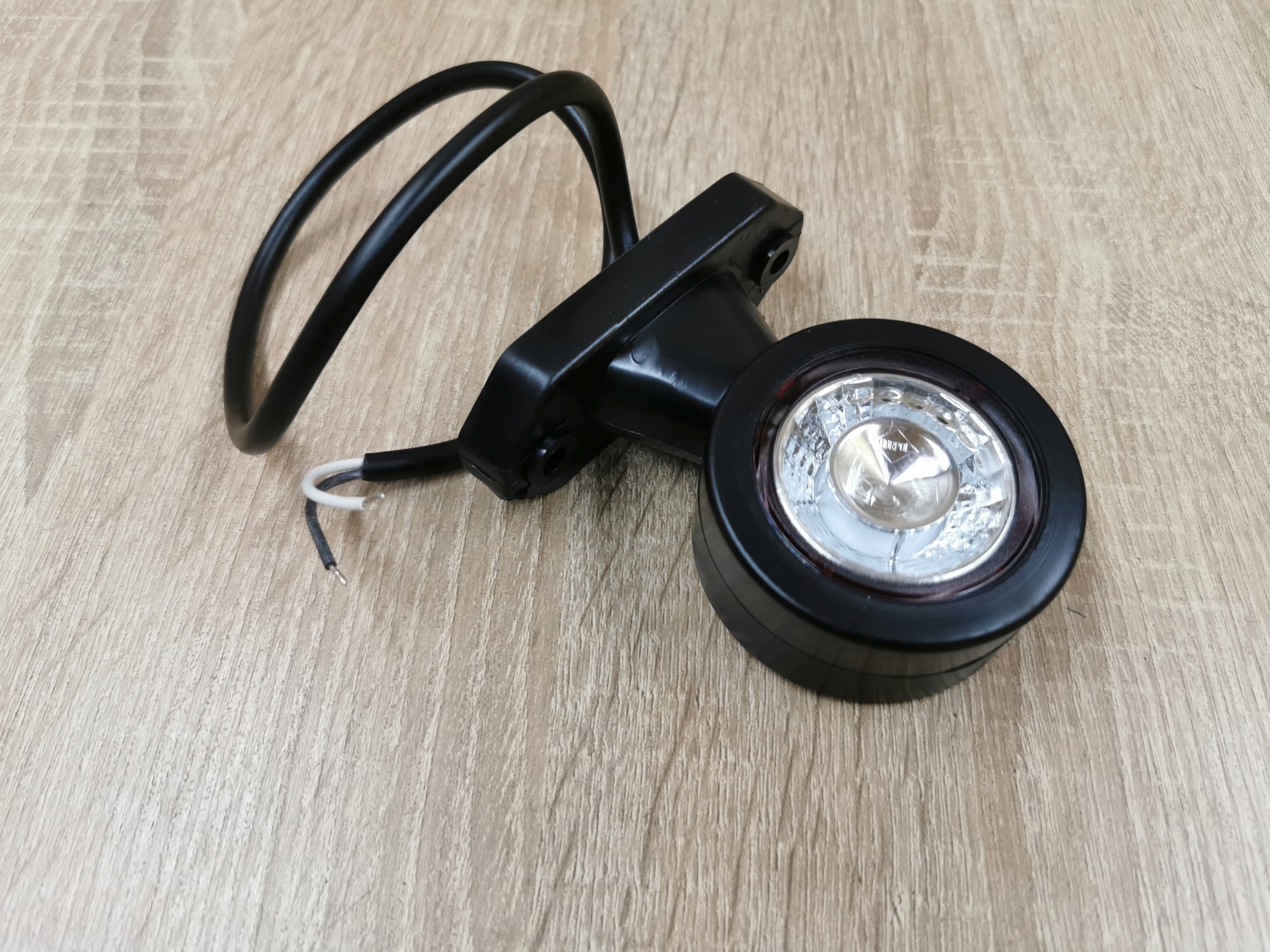 Lampa obrysowa LED DIODOWA obrysówka 12/24V Producent części Inny