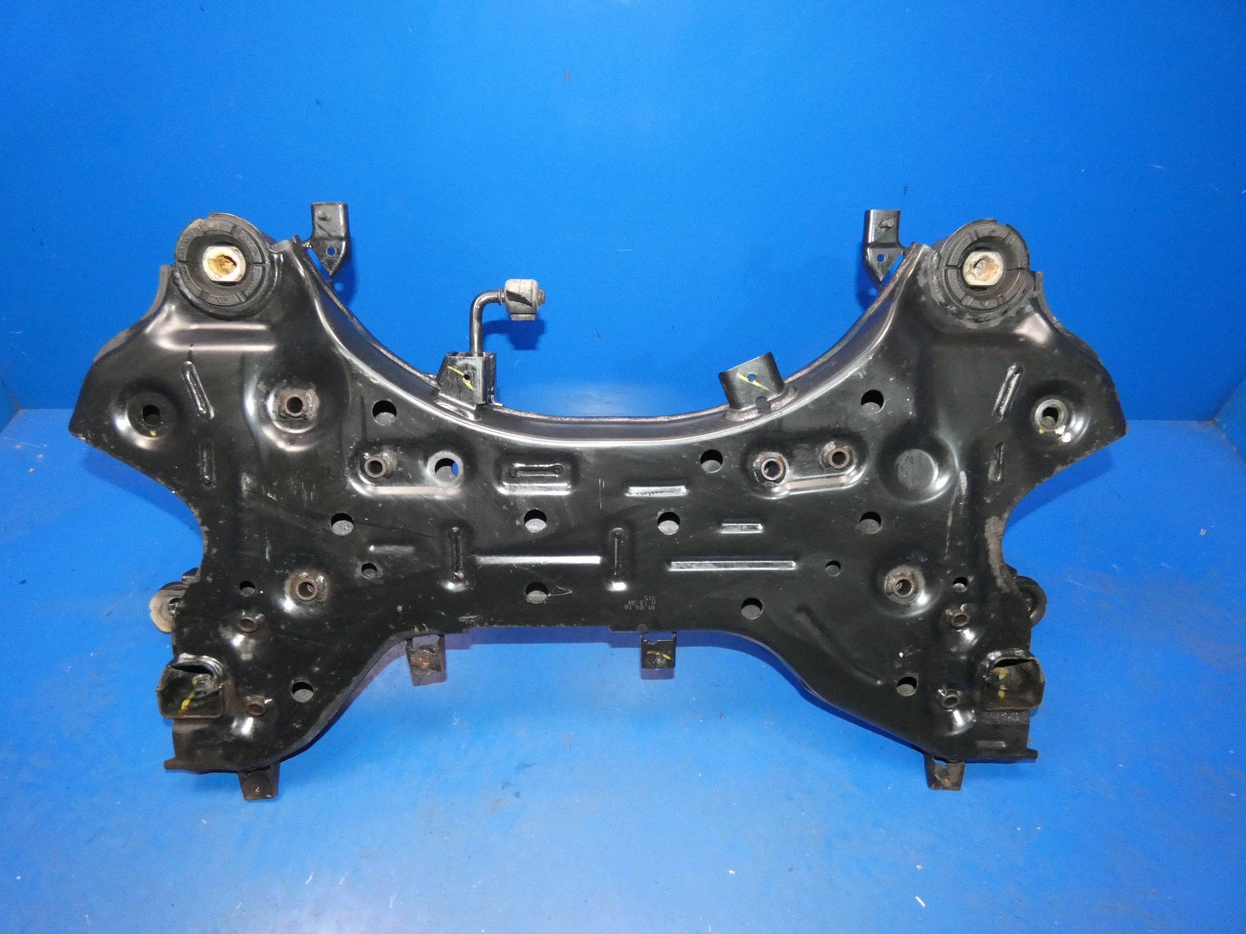 HYUNDAI TUCSON III axle beam subframe sider of the engine front