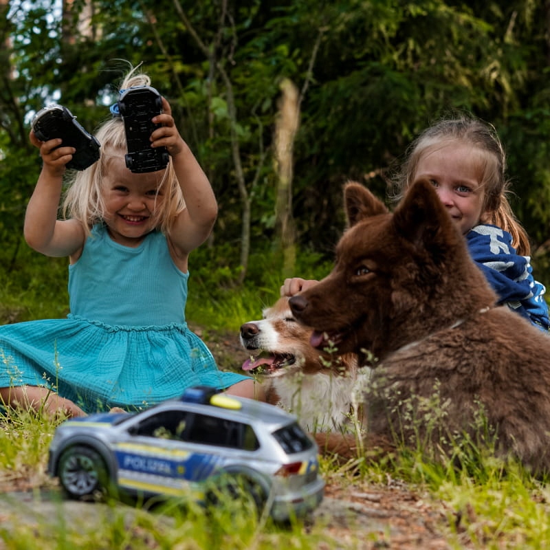 SIMBA DICKIE TOYS RADIOWÓZ POLICYJNY VW TIGUAN R-LINE 25CM EFEKTY DŹWIĘKOWE Marka Dickie Toys