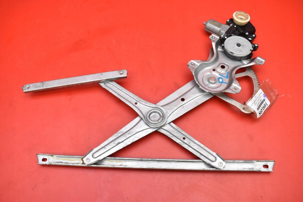 window regulator left front EU 69820-0F021 TOYOTA VERSO LIFT 12-15