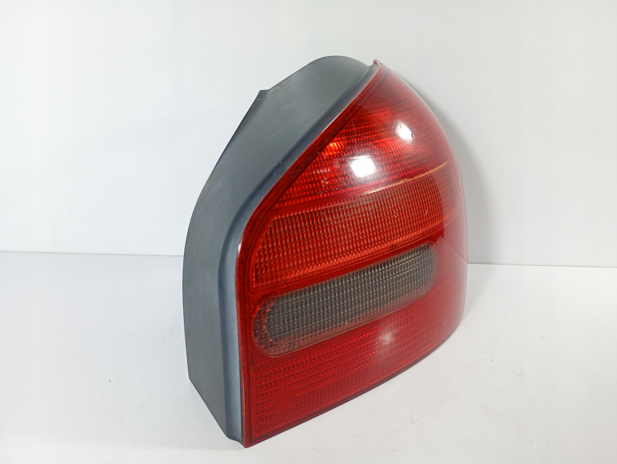 Audi A3 8L FL 96-03 light right rear rear part OE 8L0945096
