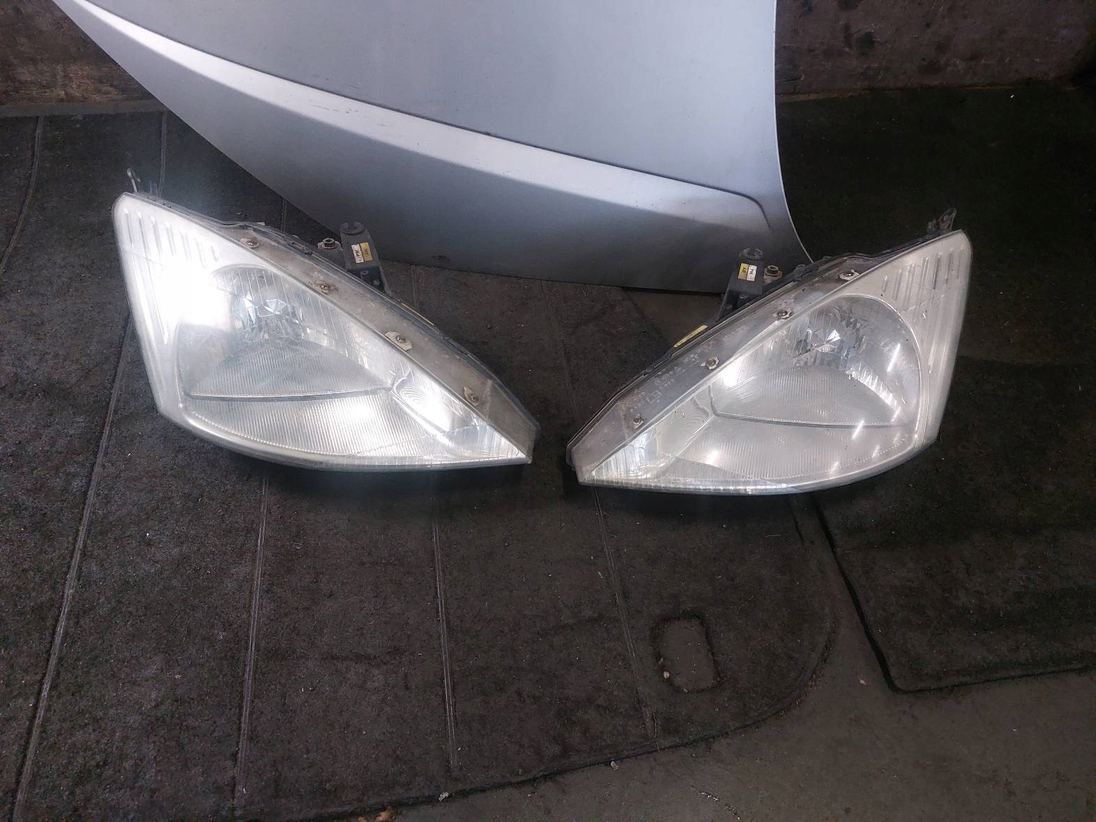 bonnet + lights + grill FORD FOCUS MK1