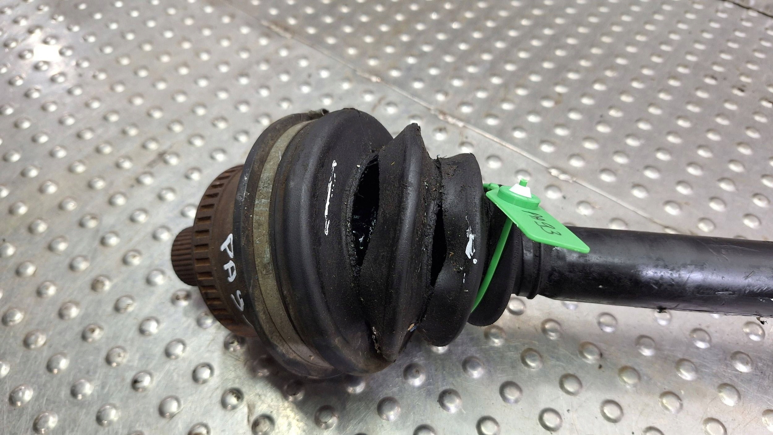 semi-axis left front 8D0407271BB SKODA SUPERB and PASSAT B5 1.9TDI