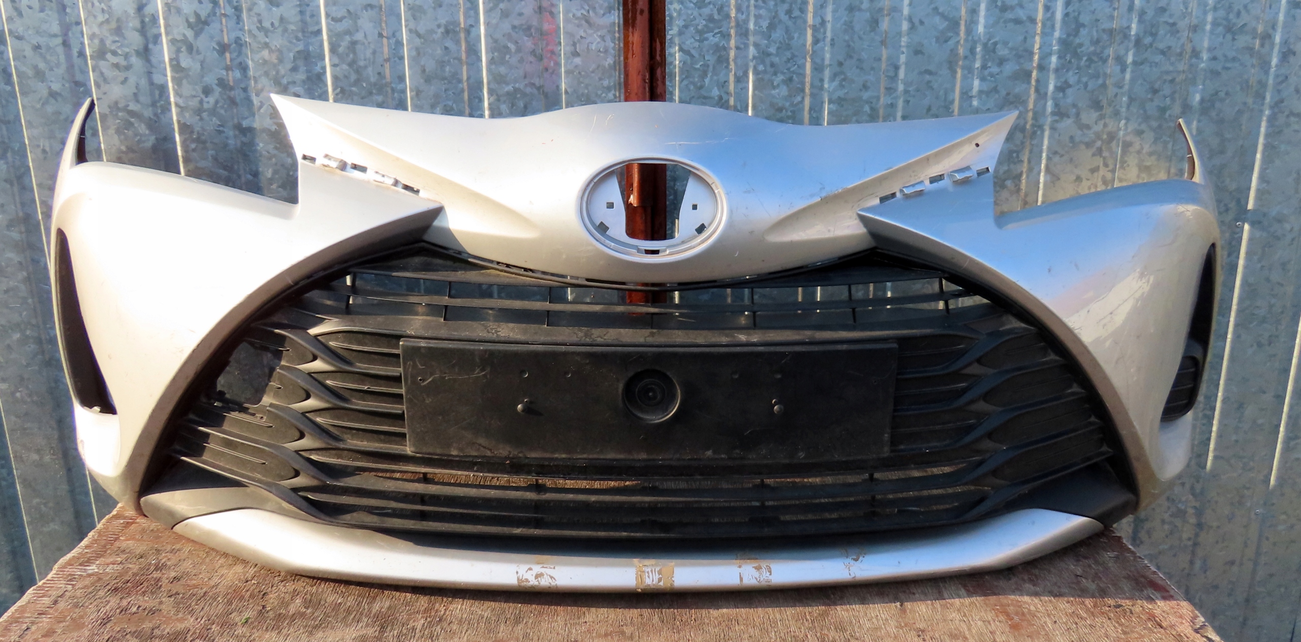 ZDERZAK PRZÓD PRZEDNI TOYOTA YARIS 3 III za 400 zł z Adamowizna / ~35km ...