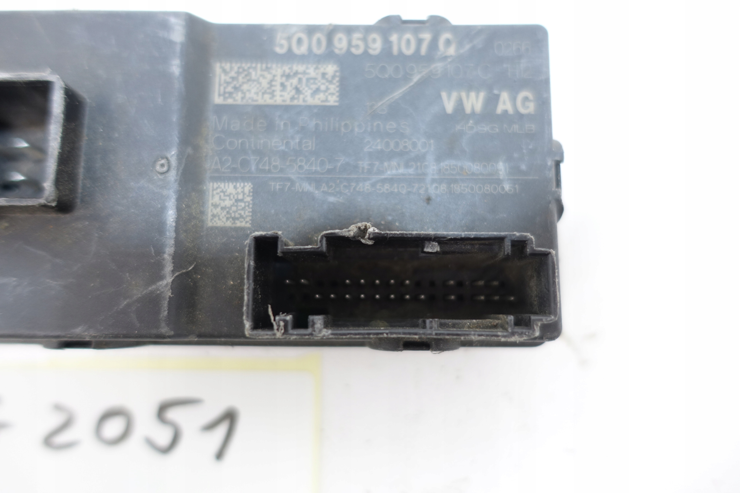 VW PASSAT B8 2014- module STERWONIK bonnet electrical 5Q0959107Q
